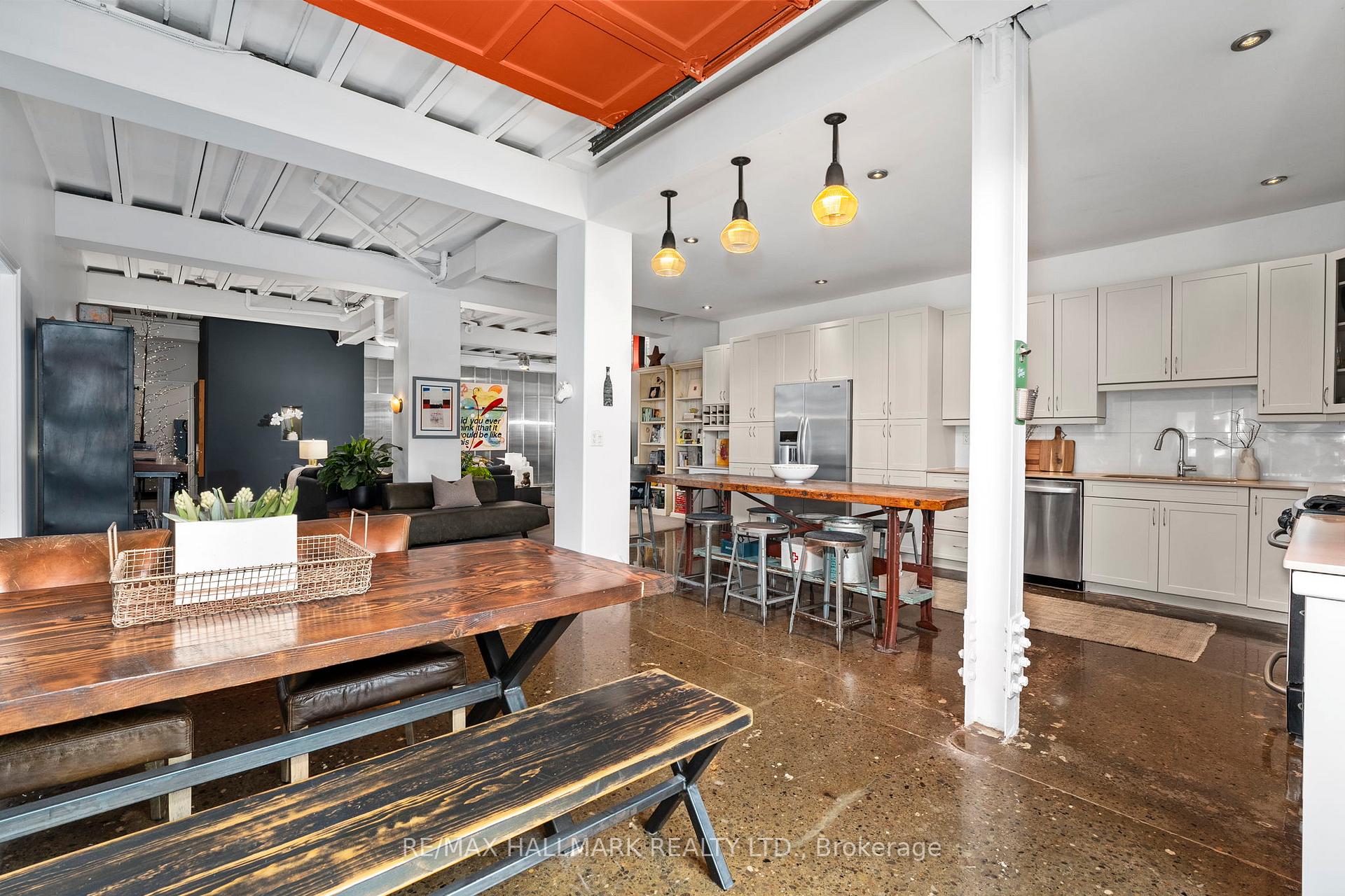 Photo 6 of Unit Loft 2, 2B Minto Street, Toronto, Greenwood-Coxwell — HOMEH