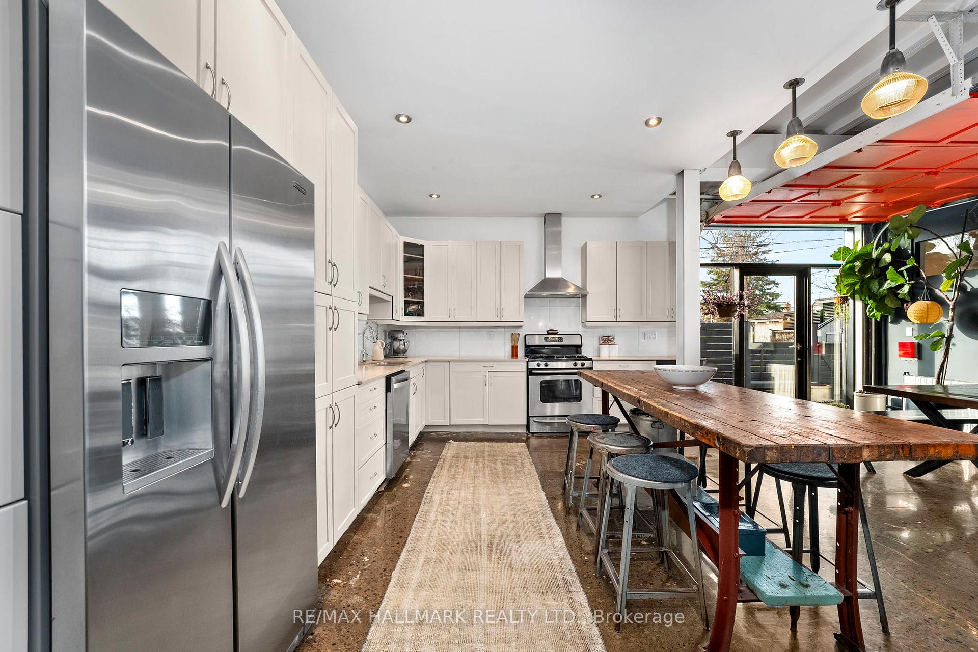 Photo 7 of Unit Loft 2, 2B Minto Street, Toronto, Greenwood-Coxwell — HOMEH