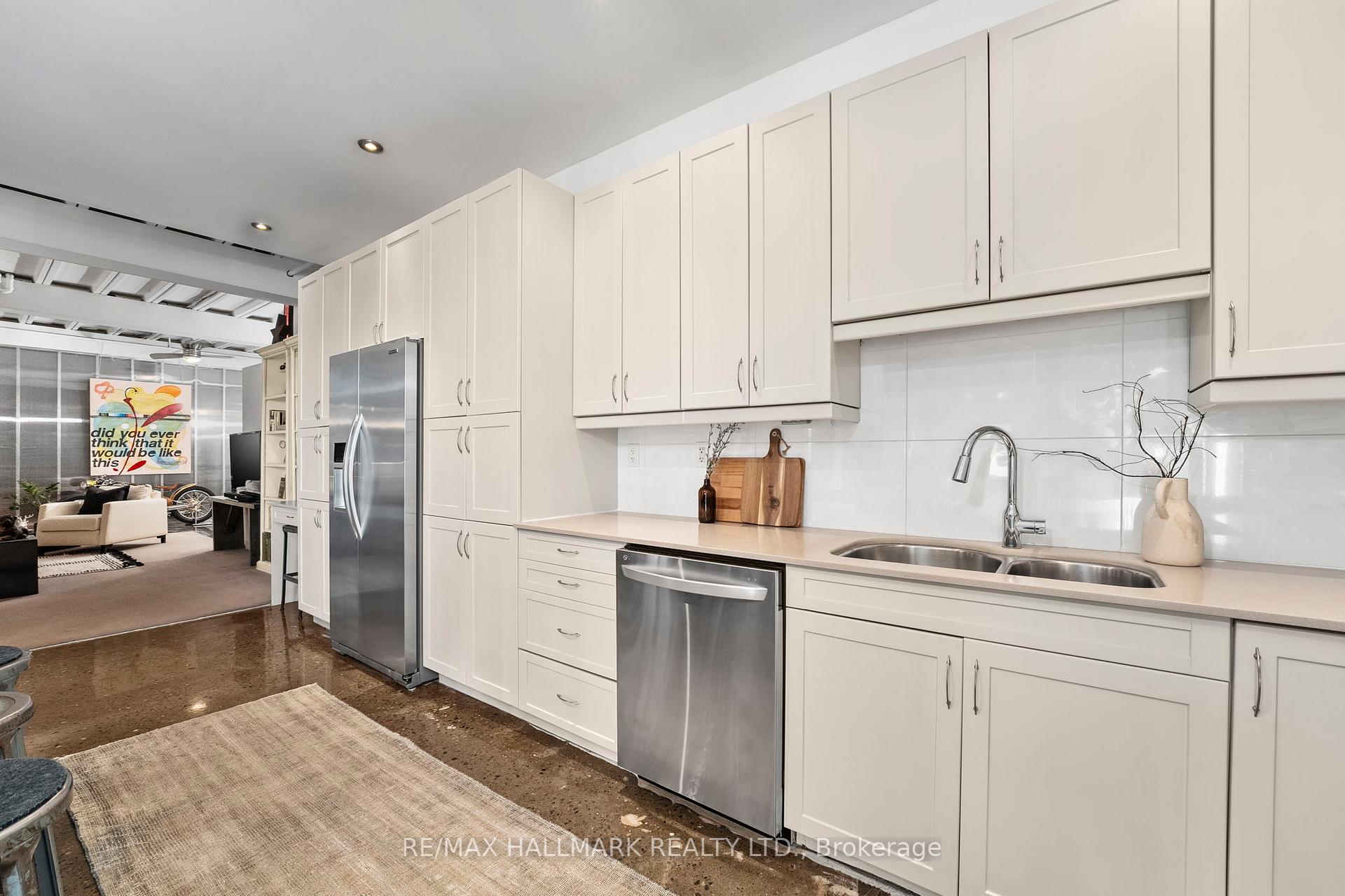 Photo 11 of Unit Loft 2, 2B Minto Street, Toronto, Greenwood-Coxwell — HOMEH