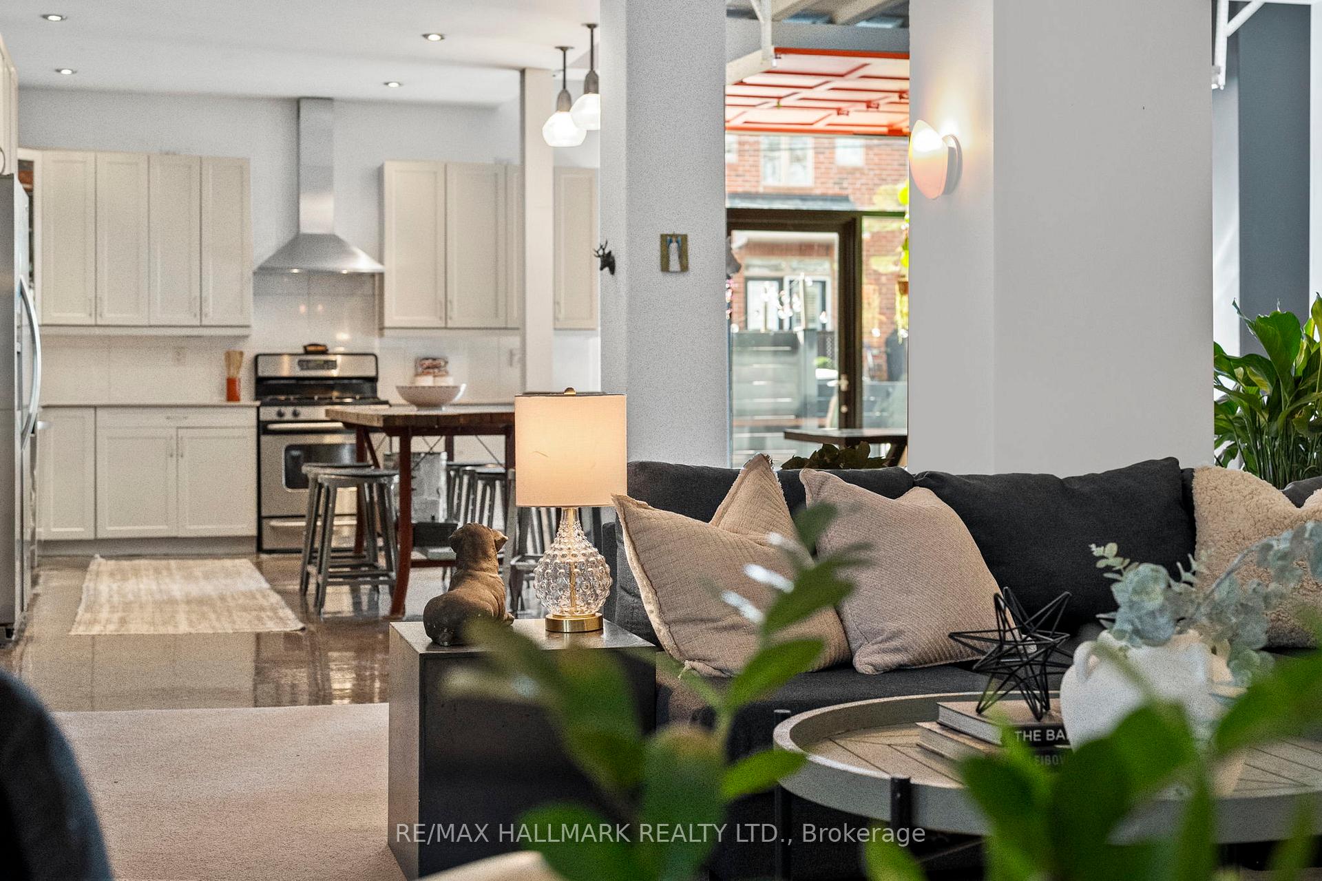 Photo 17 of Unit Loft 2, 2B Minto Street, Toronto, Greenwood-Coxwell — HOMEH