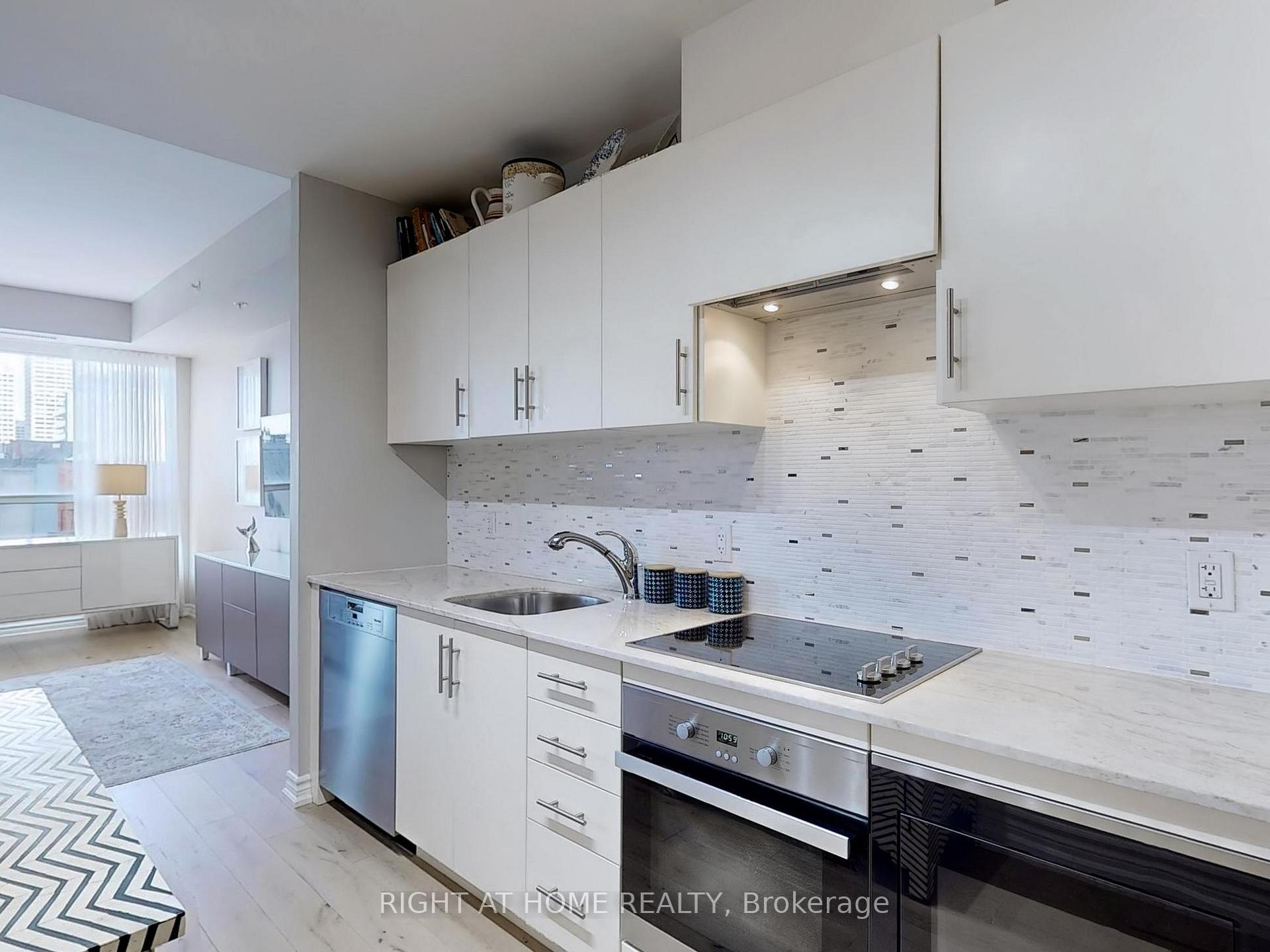 Photo 19 of Unit 418, 23 Glebe Road W, Toronto, Yonge-Eglinton — HOMEH