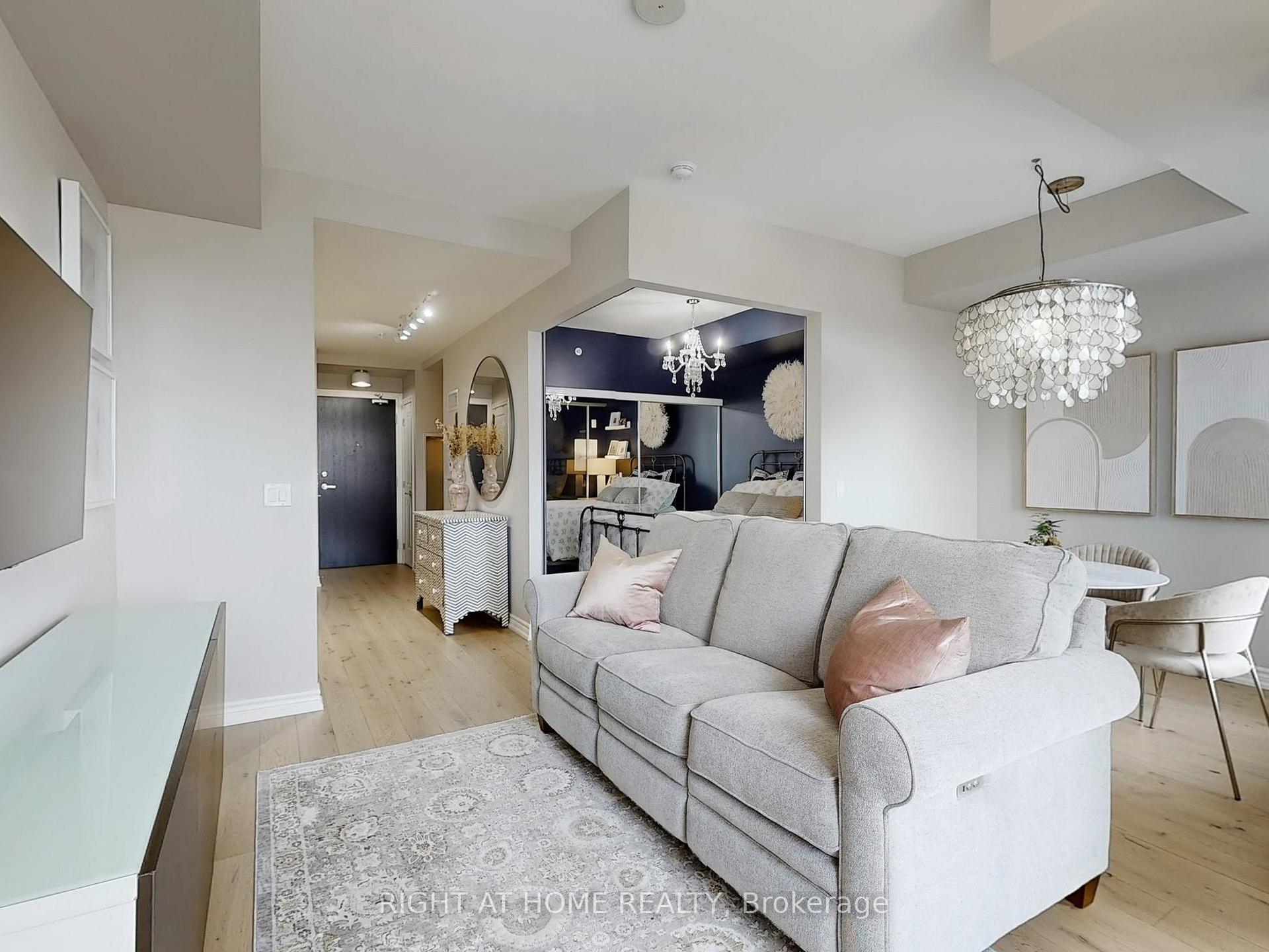 Photo 9 of Unit 418, 23 Glebe Road W, Toronto, Yonge-Eglinton — HOMEH