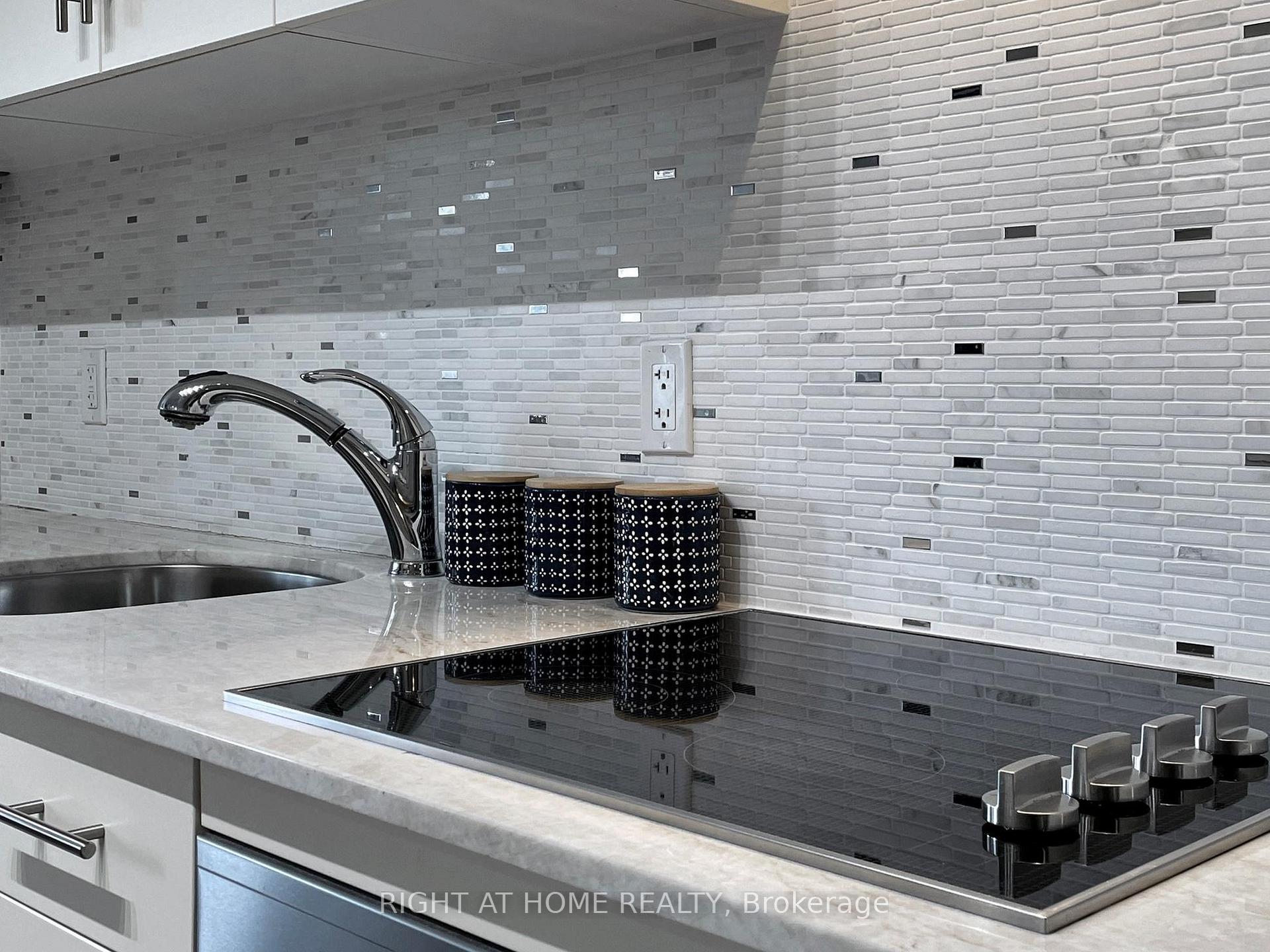Photo 34 of Unit 418, 23 Glebe Road W, Toronto, Yonge-Eglinton — HOMEH