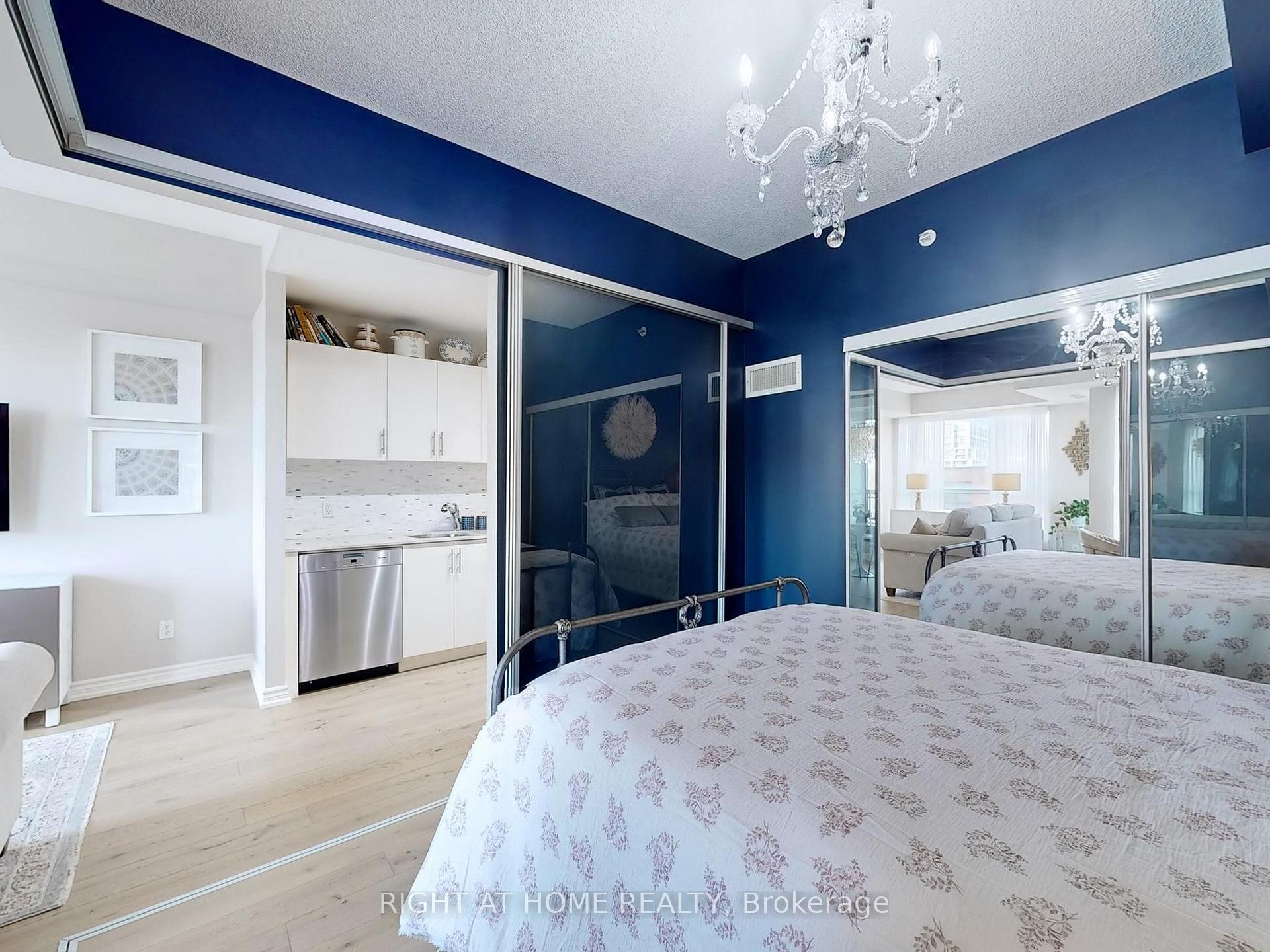 Photo 21 of Unit 418, 23 Glebe Road W, Toronto, Yonge-Eglinton — HOMEH