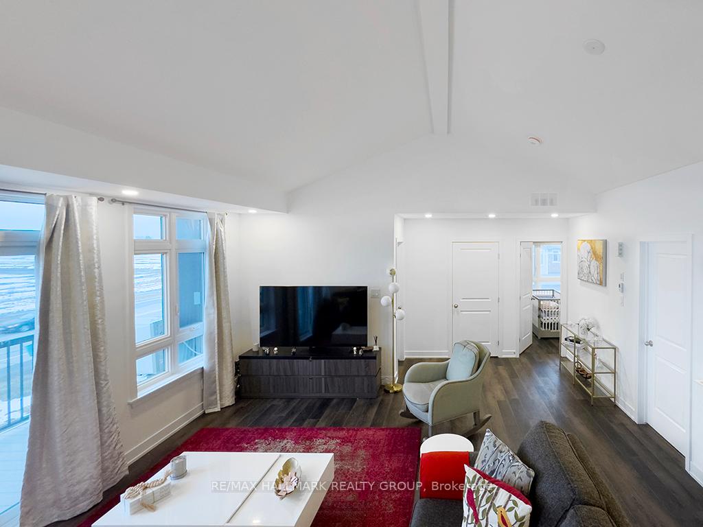 Photo 10 of Unit K, 320 Tulum Crescent, Ottawa, Kanata - Emerald Meadows/Trailwest — HOMEH