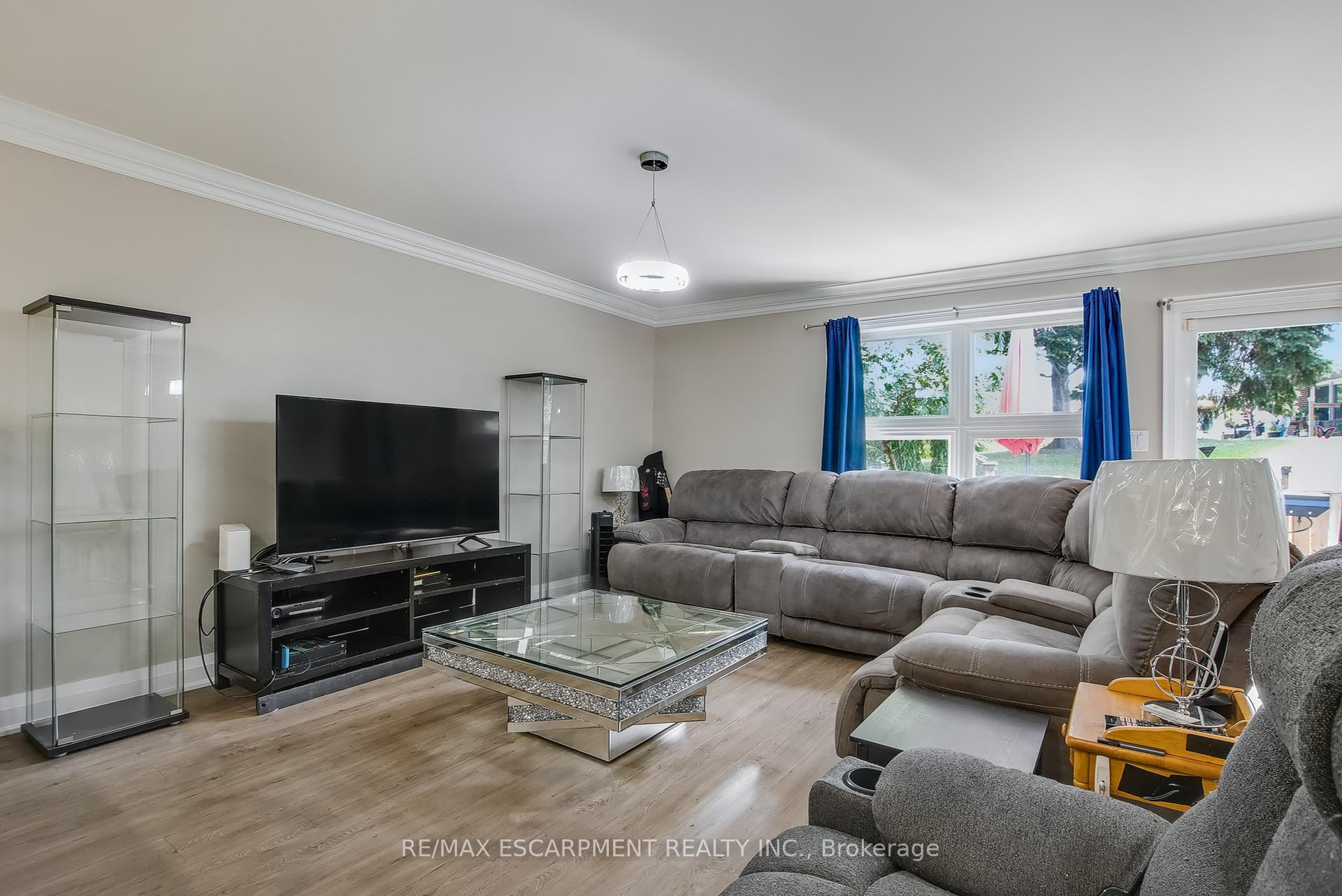 Photo 9 of 13 Sister Varga Terrace, Hamilton, Kennedy — HOMEH