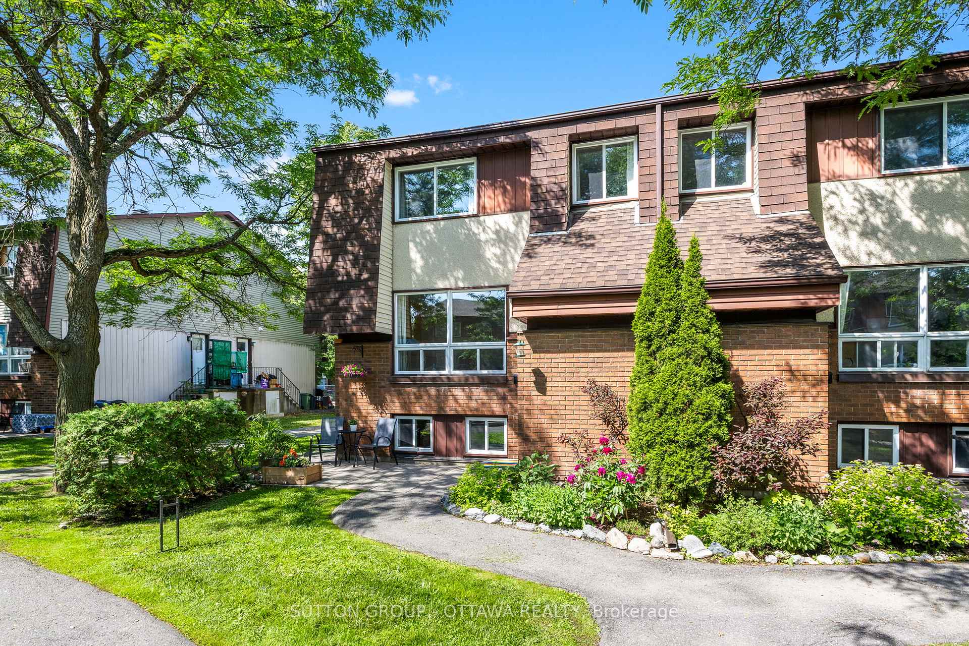 Photo 1 of Unit 86, 86 Renova, Ottawa, Riverview Park — HOMEH
