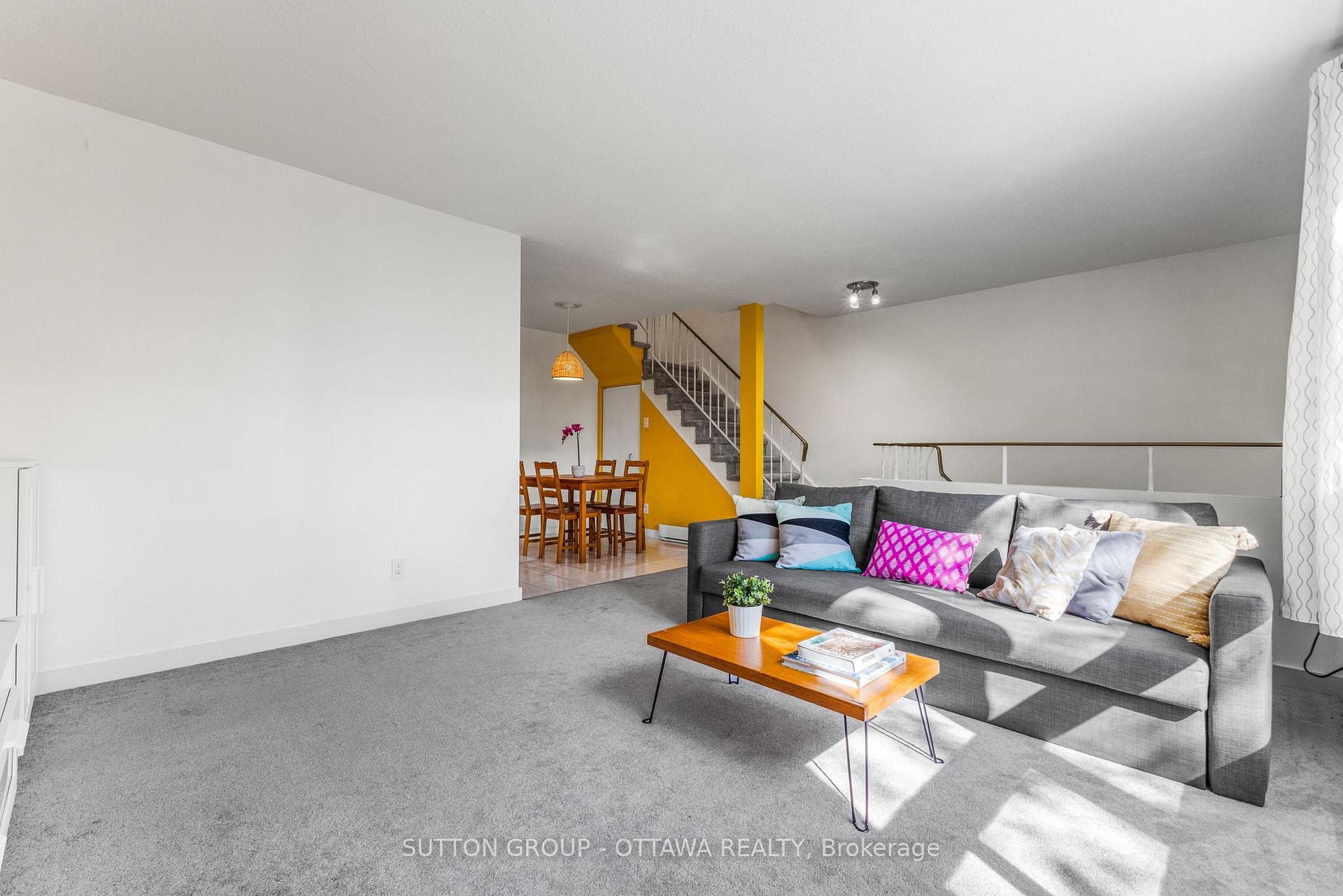 Photo 6 of Unit 86, 86 Renova, Ottawa, Riverview Park — HOMEH