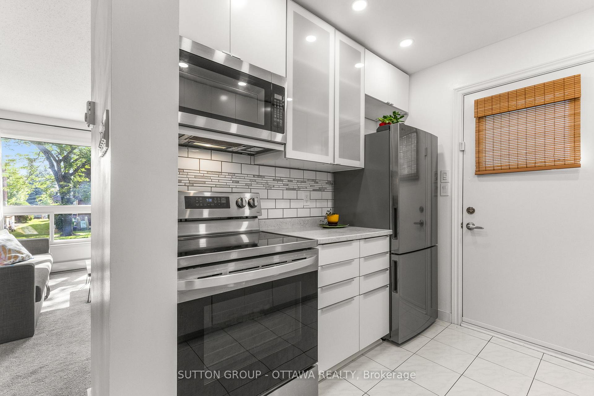 Photo 9 of Unit 86, 86 Renova, Ottawa, Riverview Park — HOMEH