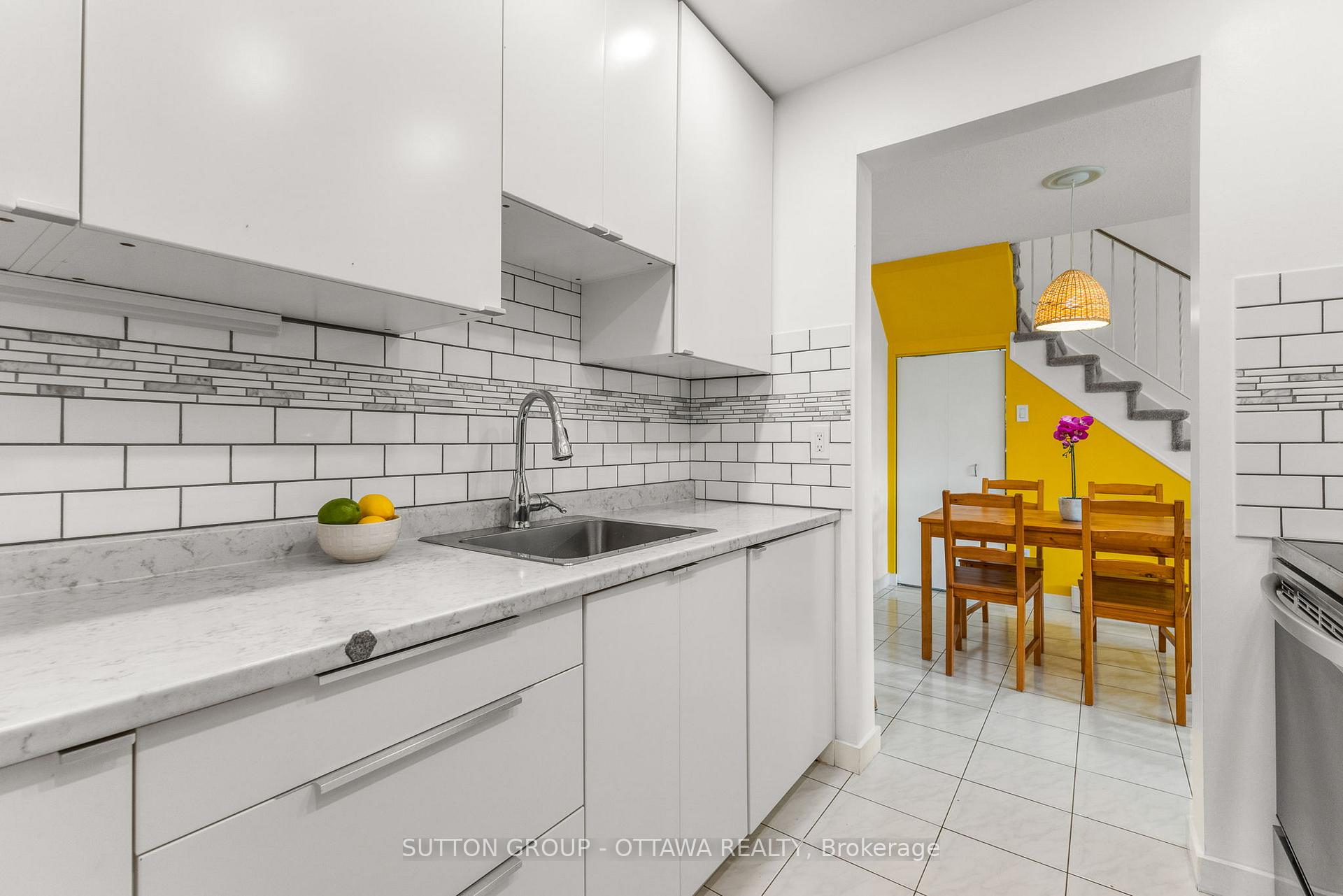 Photo 12 of Unit 86, 86 Renova, Ottawa, Riverview Park — HOMEH