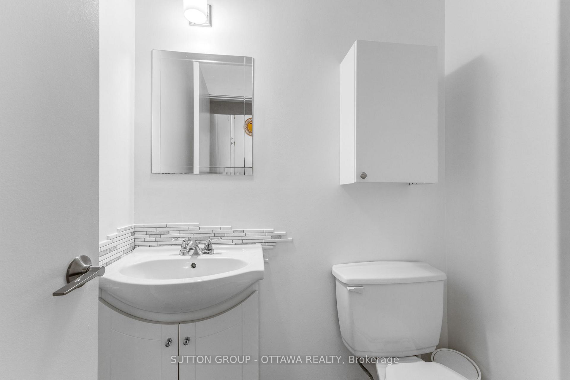 Photo 15 of Unit 86, 86 Renova, Ottawa, Riverview Park — HOMEH