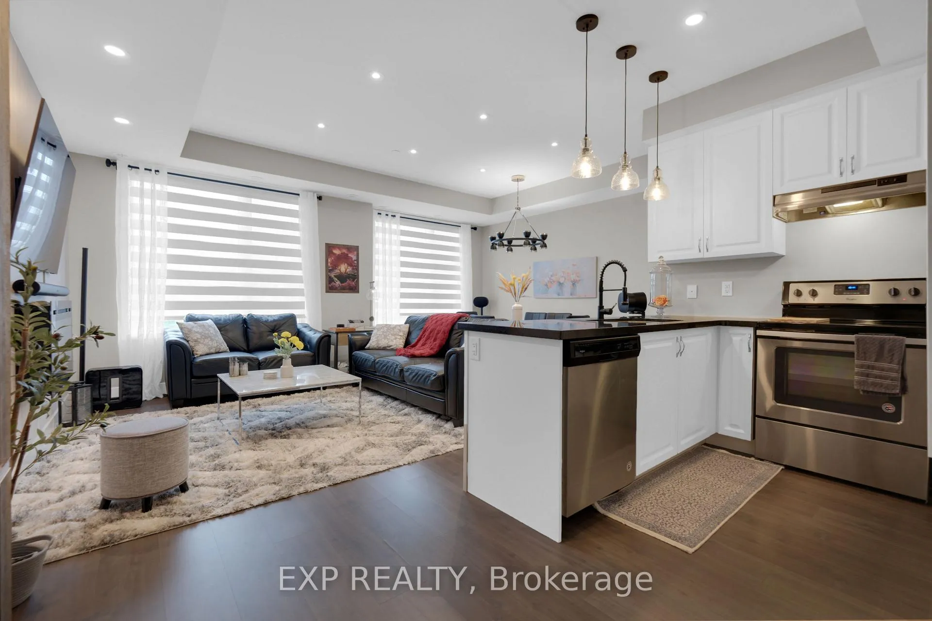 Photo 5 of Unit 112, 600 Alex Gardner Circle, Aurora, Aurora Village — HOMEH