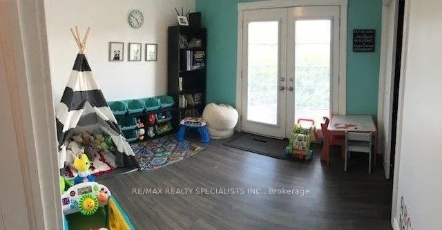 Photo 11 of 240 Weighton Drive, Oakville, West — HOMEH