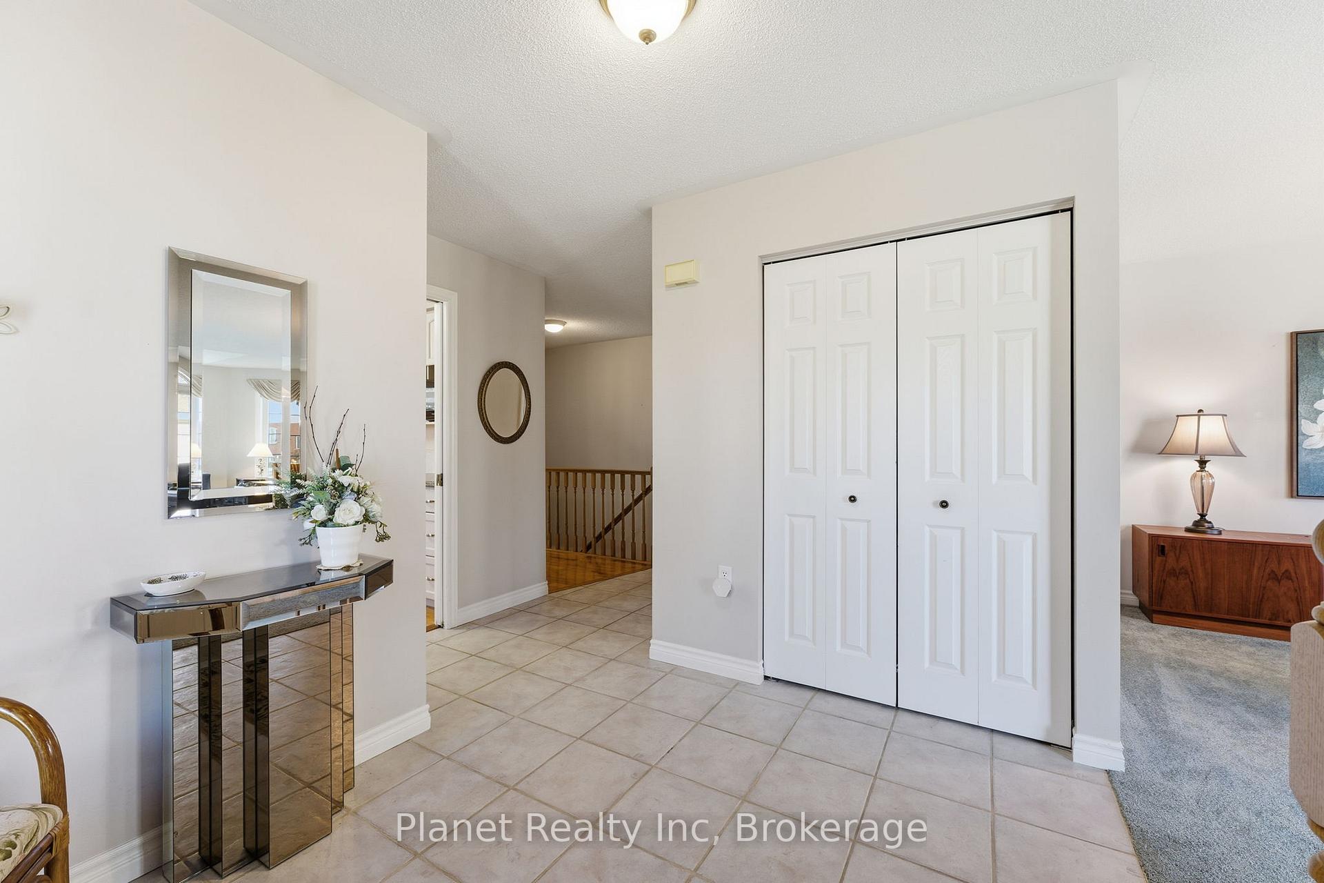 Photo 6 of 2 Sprucehaven Court, Guelph, Village By The Arboretum — HOMEH
