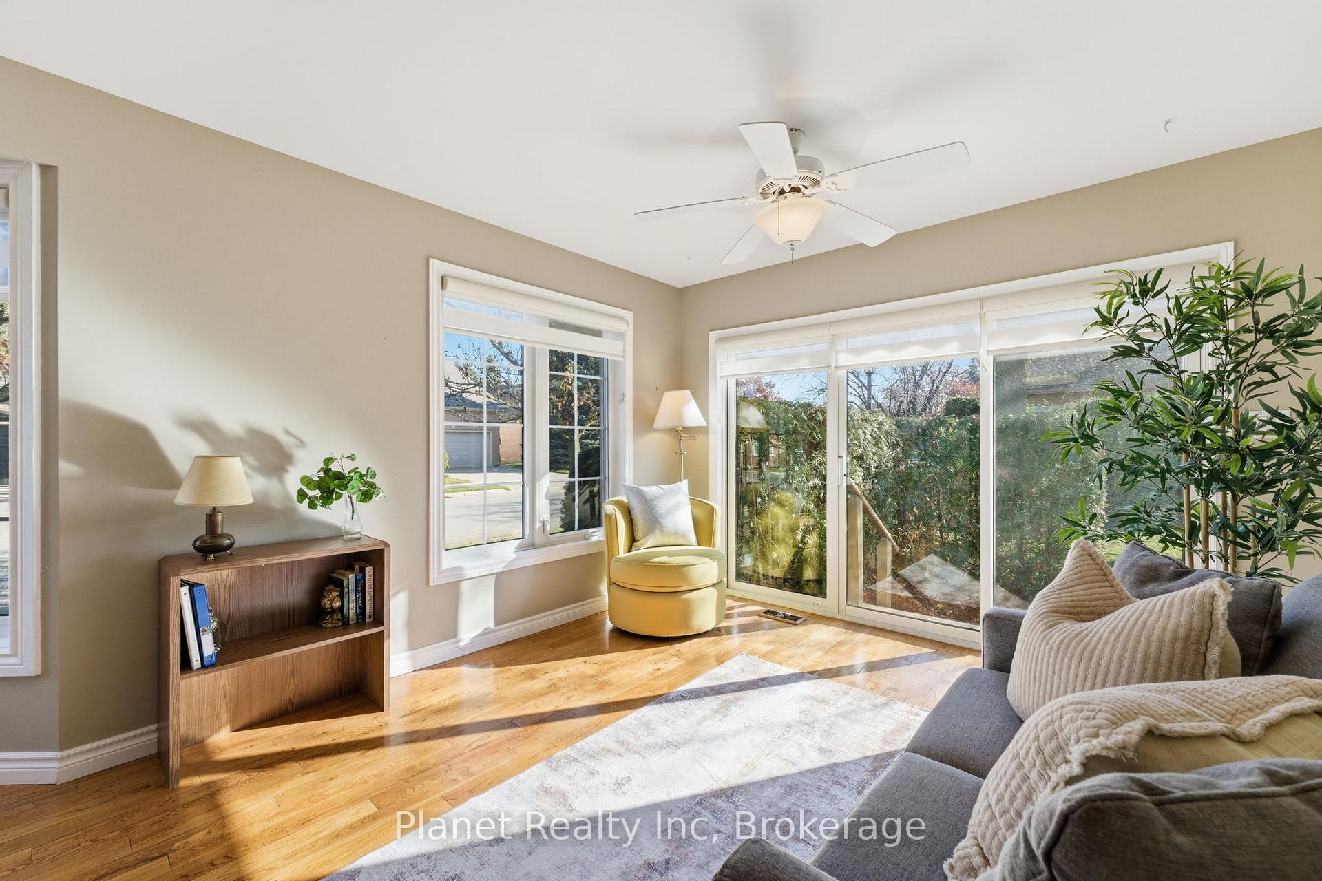 Photo 15 of 2 Sprucehaven Court, Guelph, Village By The Arboretum — HOMEH