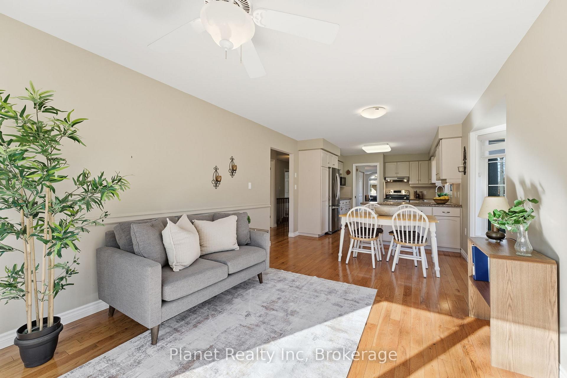 Photo 16 of 2 Sprucehaven Court, Guelph, Village By The Arboretum — HOMEH