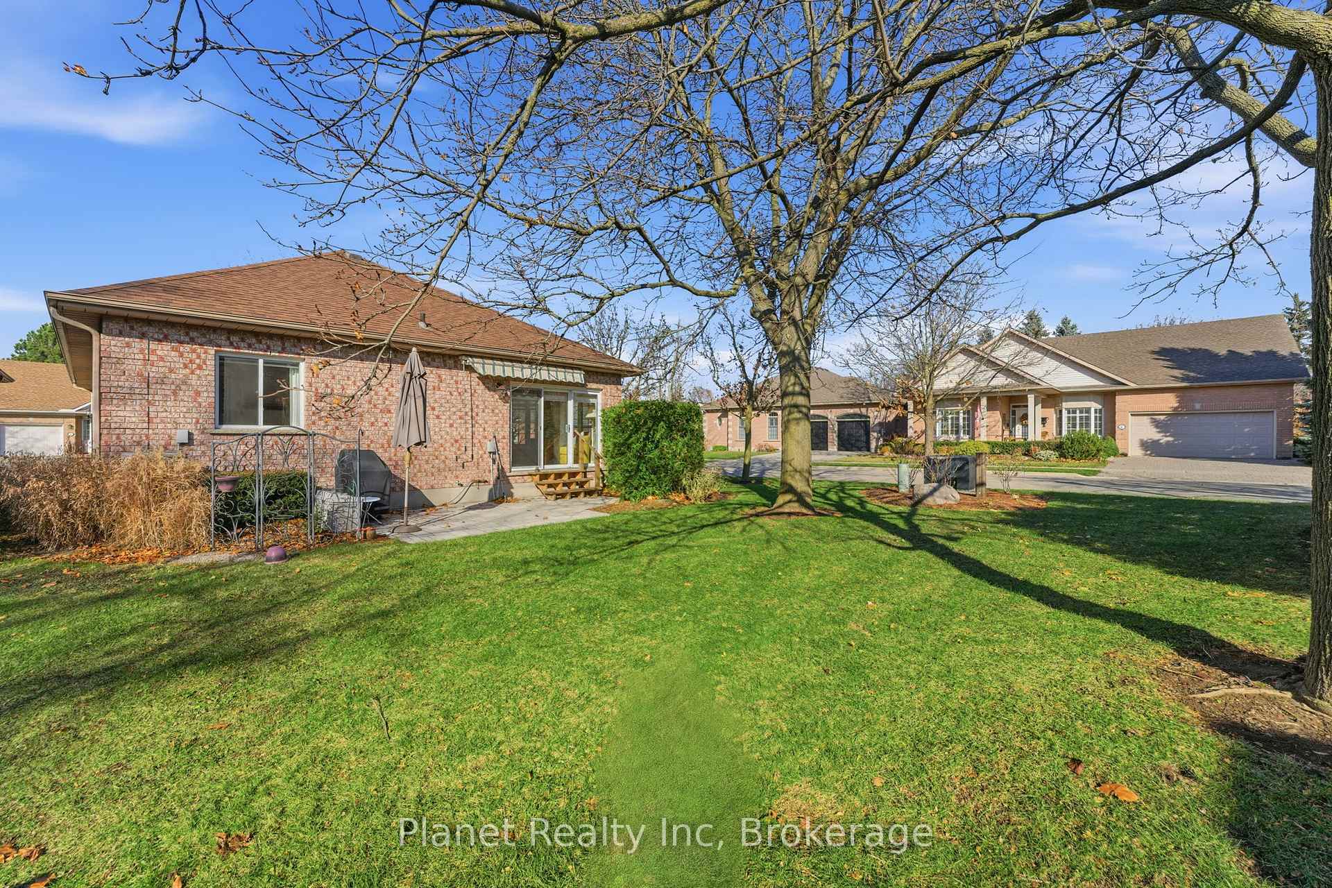 Photo 26 of 2 Sprucehaven Court, Guelph, Village By The Arboretum — HOMEH