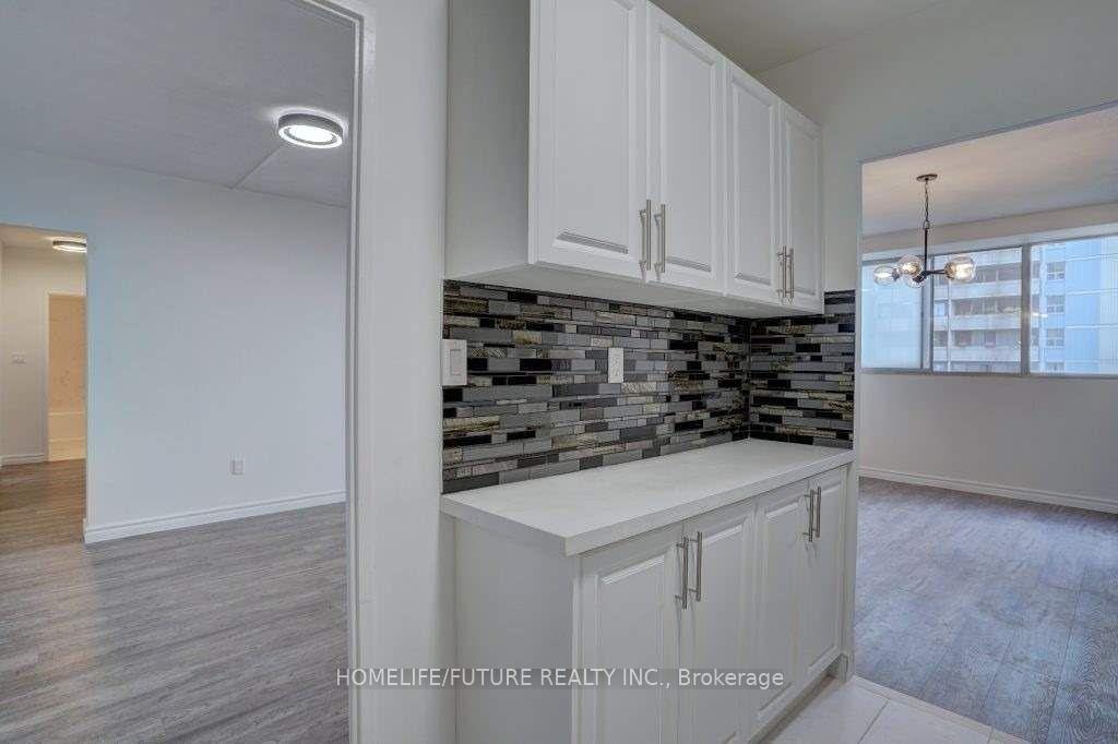 Photo 13 of Unit 1406, 3 Massey Square, Toronto, Crescent Town — HOMEH