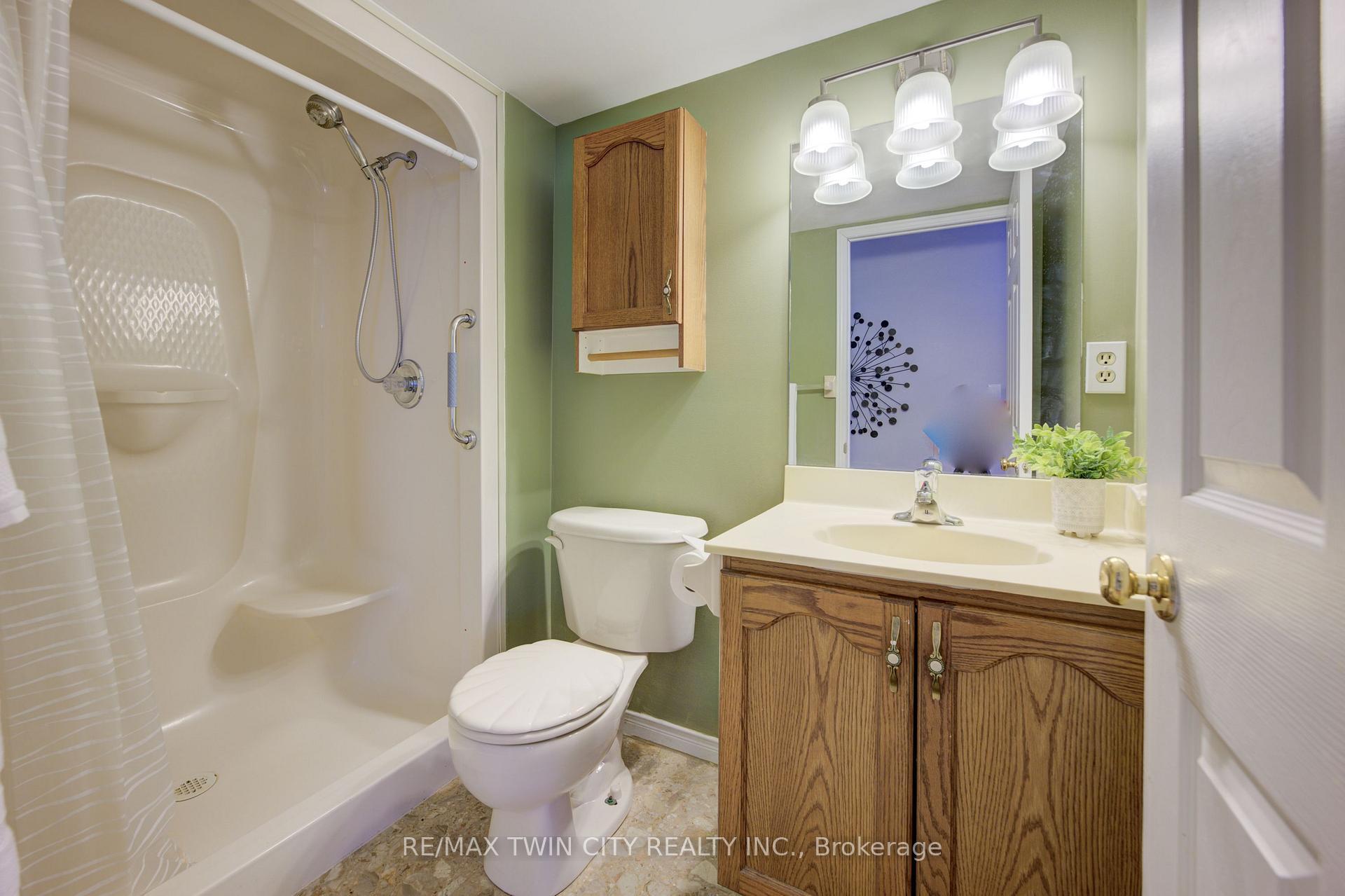Photo 7 of Unit 108, 3267 King Street E, Kitchener — HOMEH