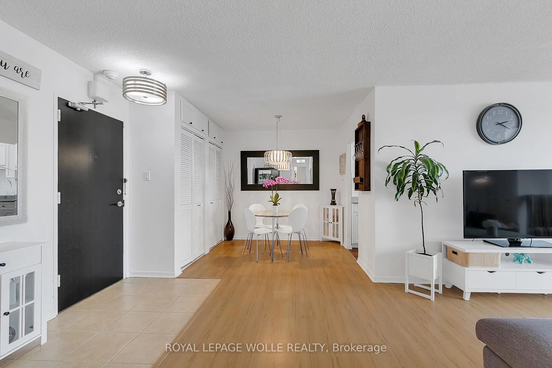 Photo 8 of Unit 702, 81 Church Street, Kitchener — HOMEH