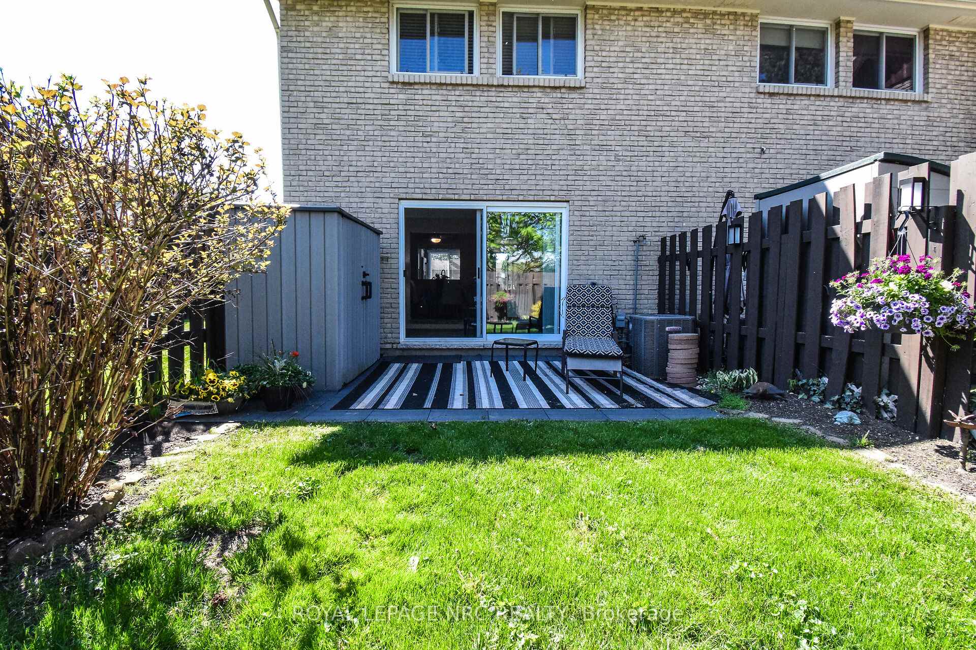 Photo 35 of Unit 9, 50 Lakeshore Road, St. Catharines, Lakeport — HOMEH