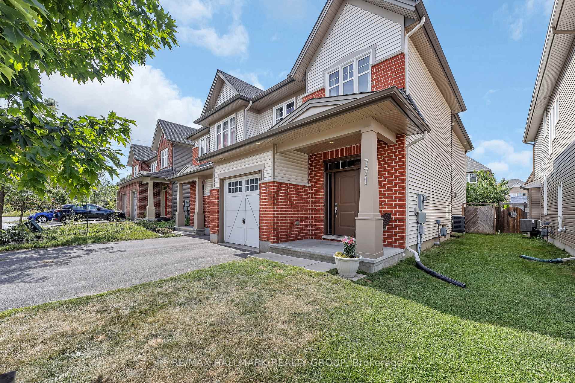 Photo 1 of 771 Hazelnut Crescent, Ottawa, Blossom Park/Kemp Park/Findlay Creek — HOMEH