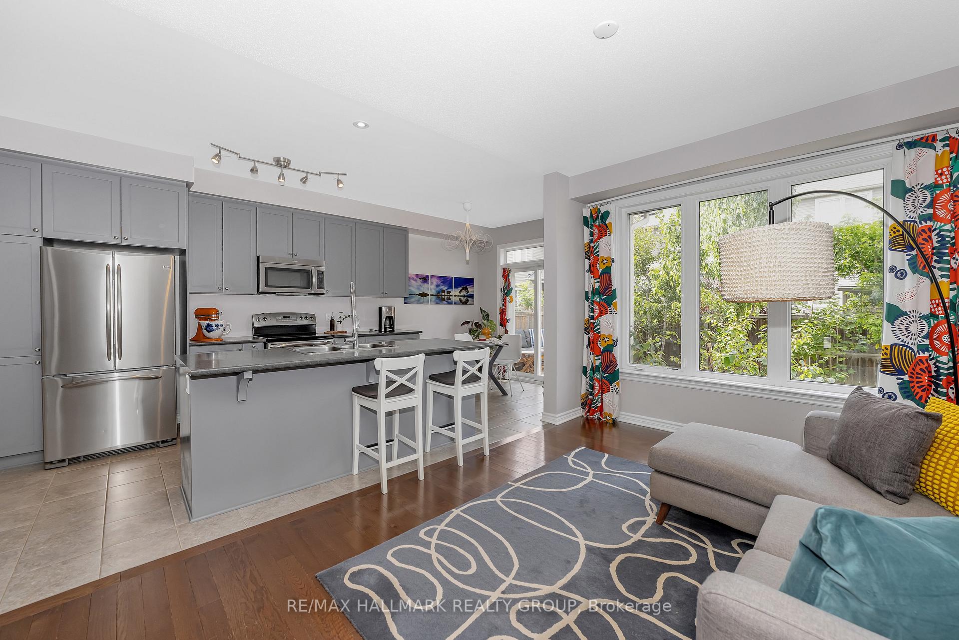 Photo 8 of 771 Hazelnut Crescent, Ottawa, Blossom Park/Kemp Park/Findlay Creek — HOMEH