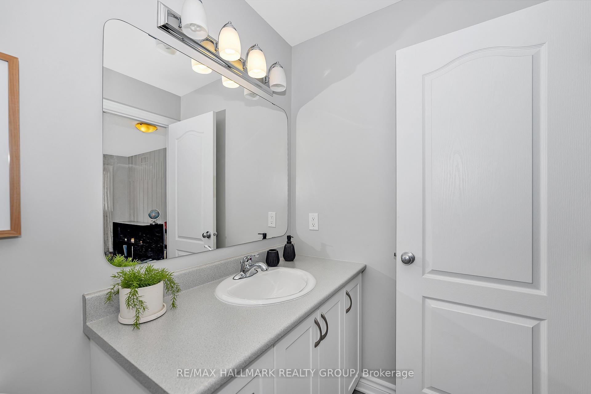 Photo 18 of 771 Hazelnut Crescent, Ottawa, Blossom Park/Kemp Park/Findlay Creek — HOMEH