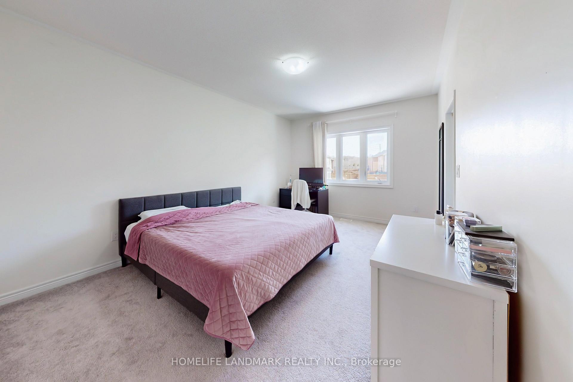 Photo 17 of 390 Chouinard Way, Aurora, Rural Aurora — HOMEH