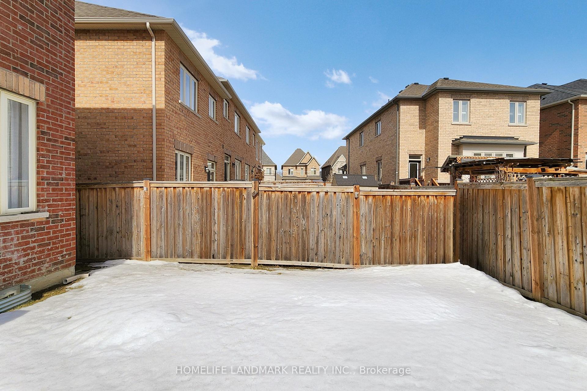 Photo 41 of 390 Chouinard Way, Aurora, Rural Aurora — HOMEH