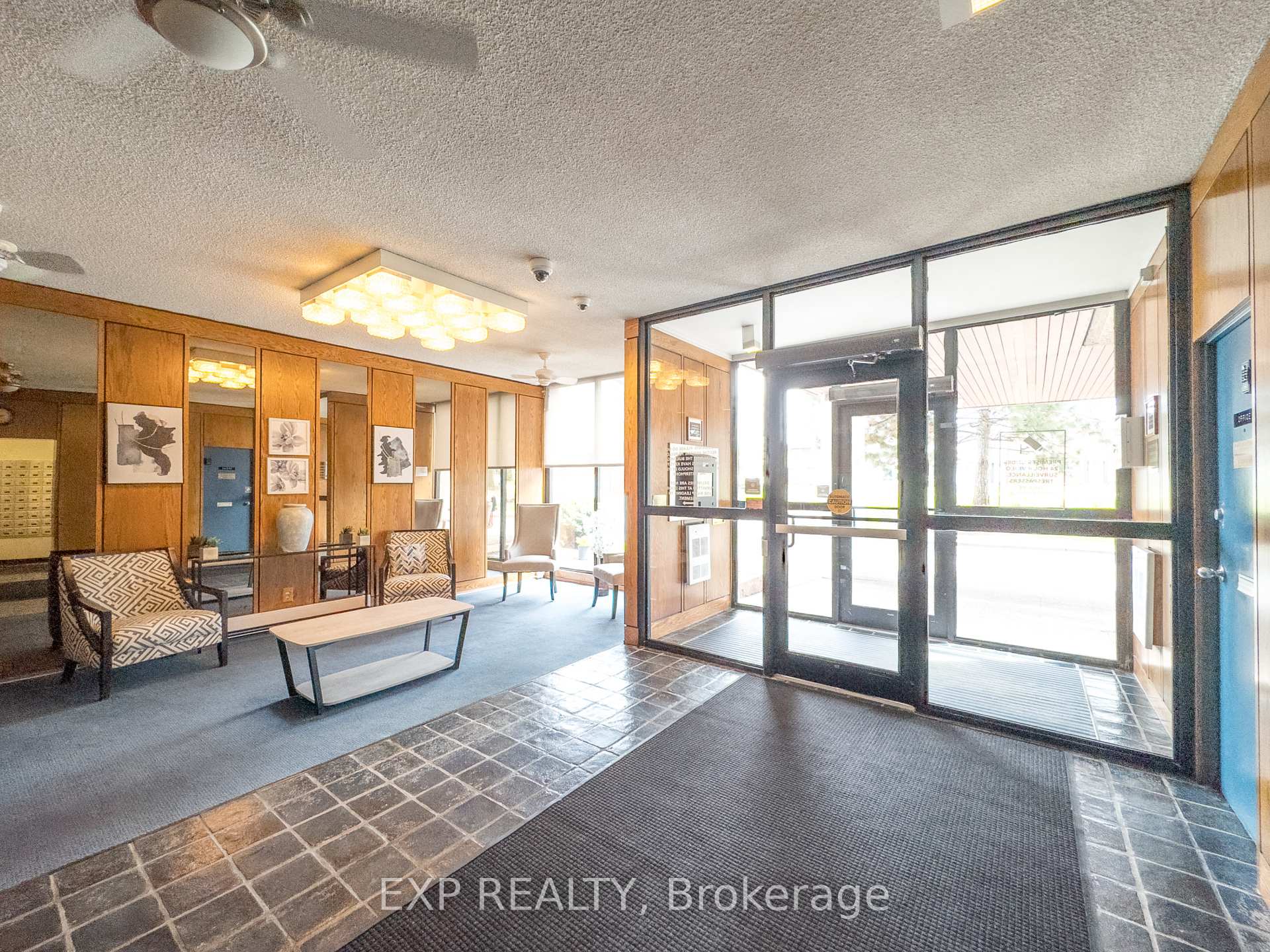 Photo 5 of Unit 808, 1285 Cahill Drive E, Ottawa, South Keys — HOMEH