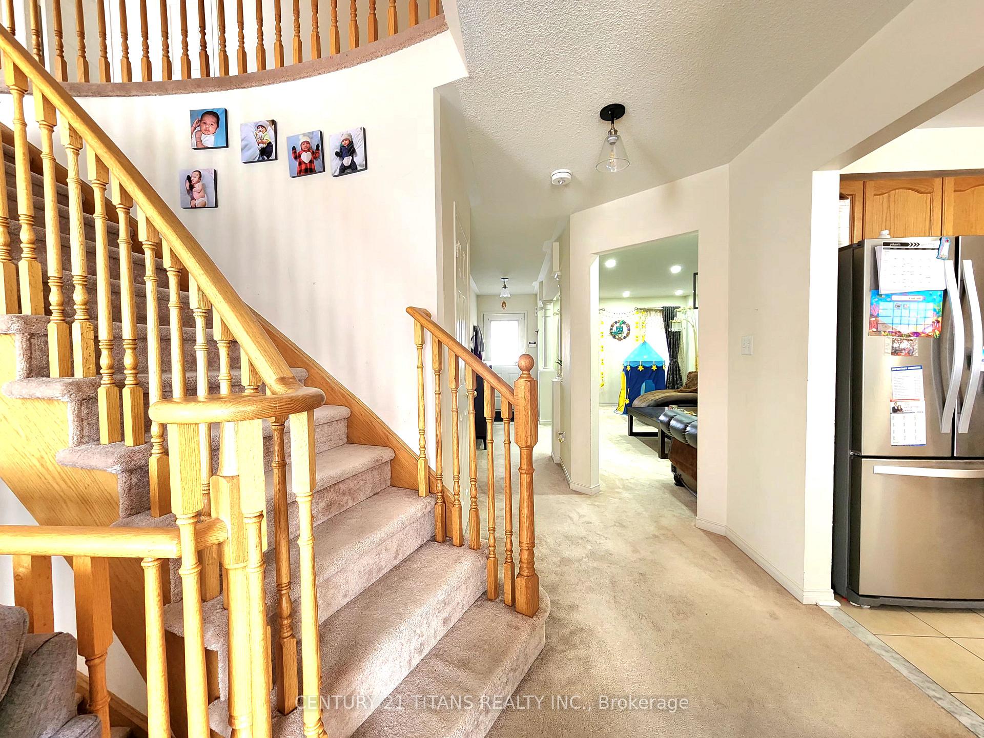 Photo 8 of 84 Greenhalf Drive, Ajax, South East — HOMEH
