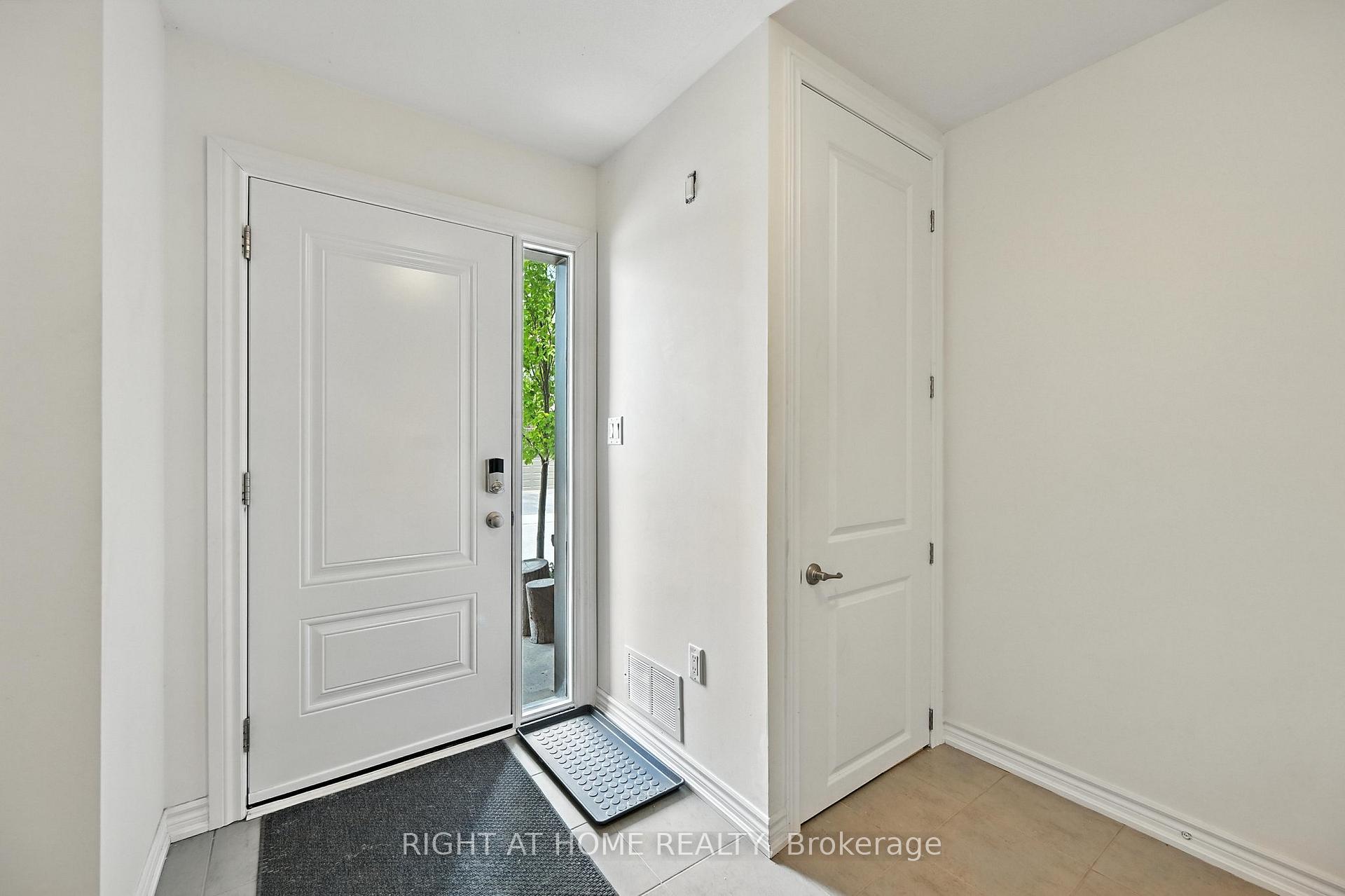 Photo 3 of Unit 29, 377 Glancaster Road, Hamilton, Villages of Glancaster — HOMEH