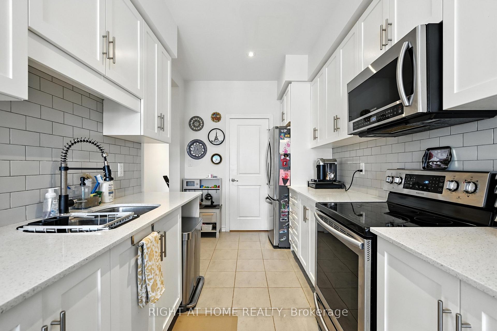 Photo 8 of Unit 29, 377 Glancaster Road, Hamilton, Villages of Glancaster — HOMEH