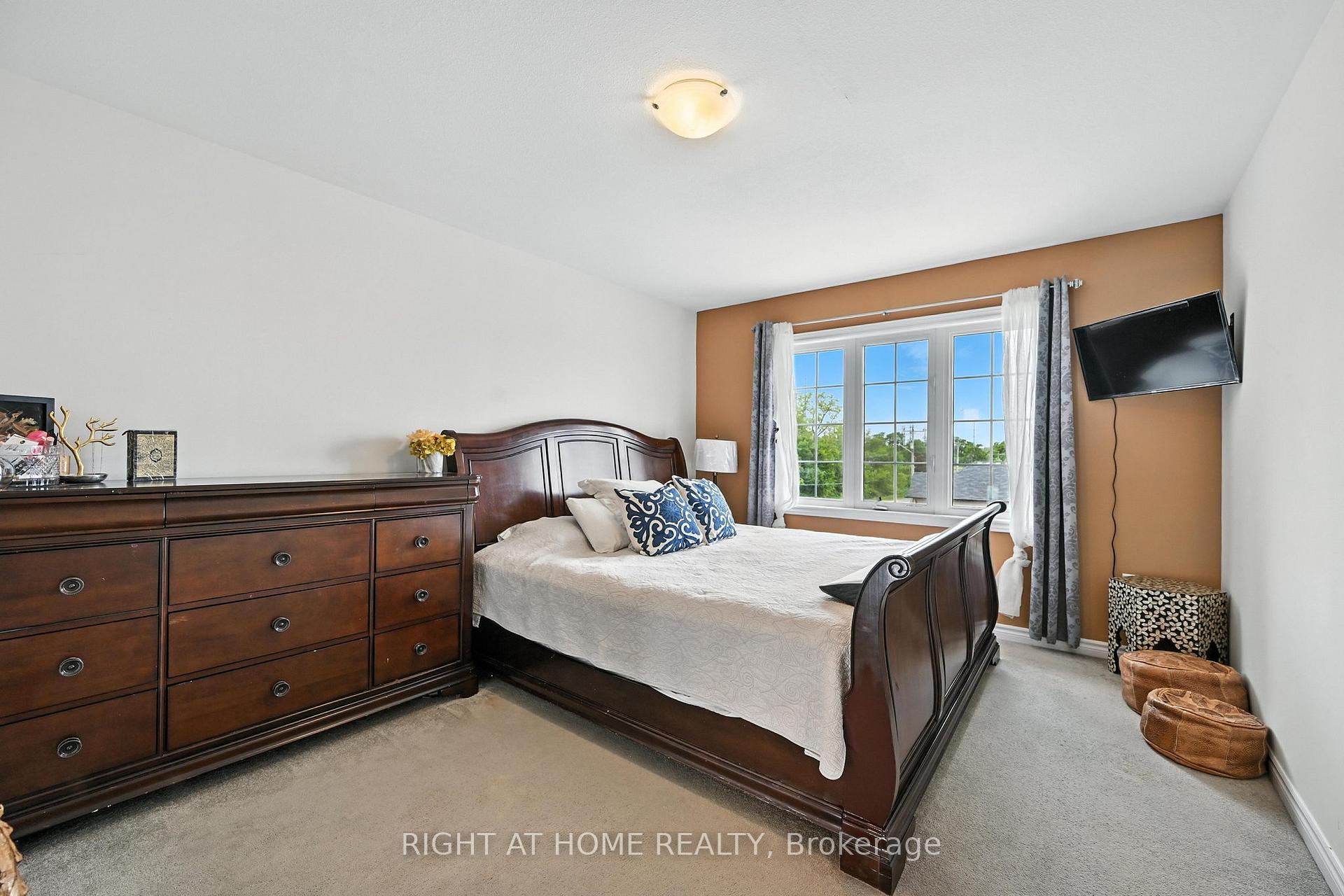 Photo 11 of Unit 29, 377 Glancaster Road, Hamilton, Villages of Glancaster — HOMEH