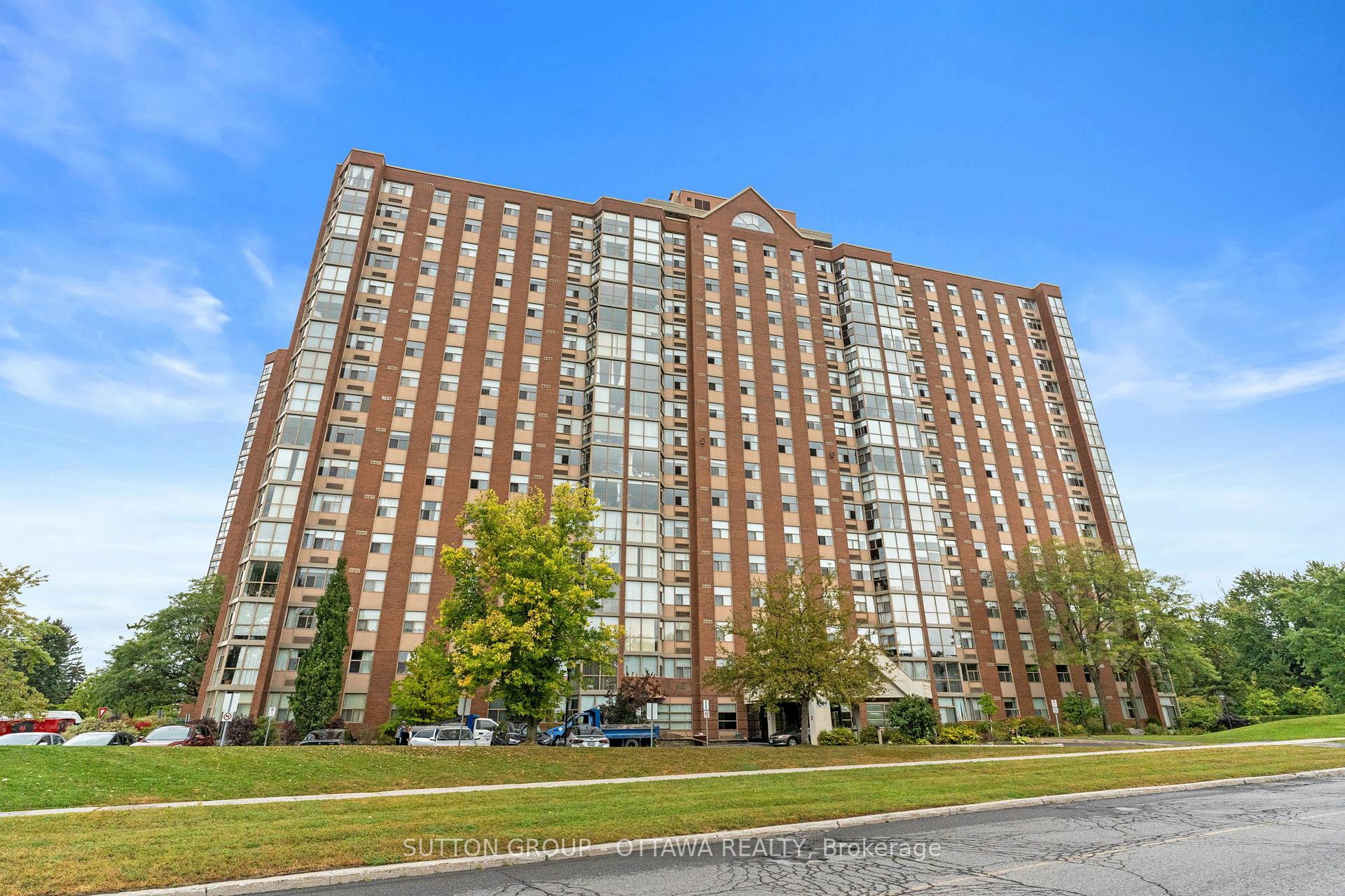Front of Unit 1111, 2760 Carousel Crescent