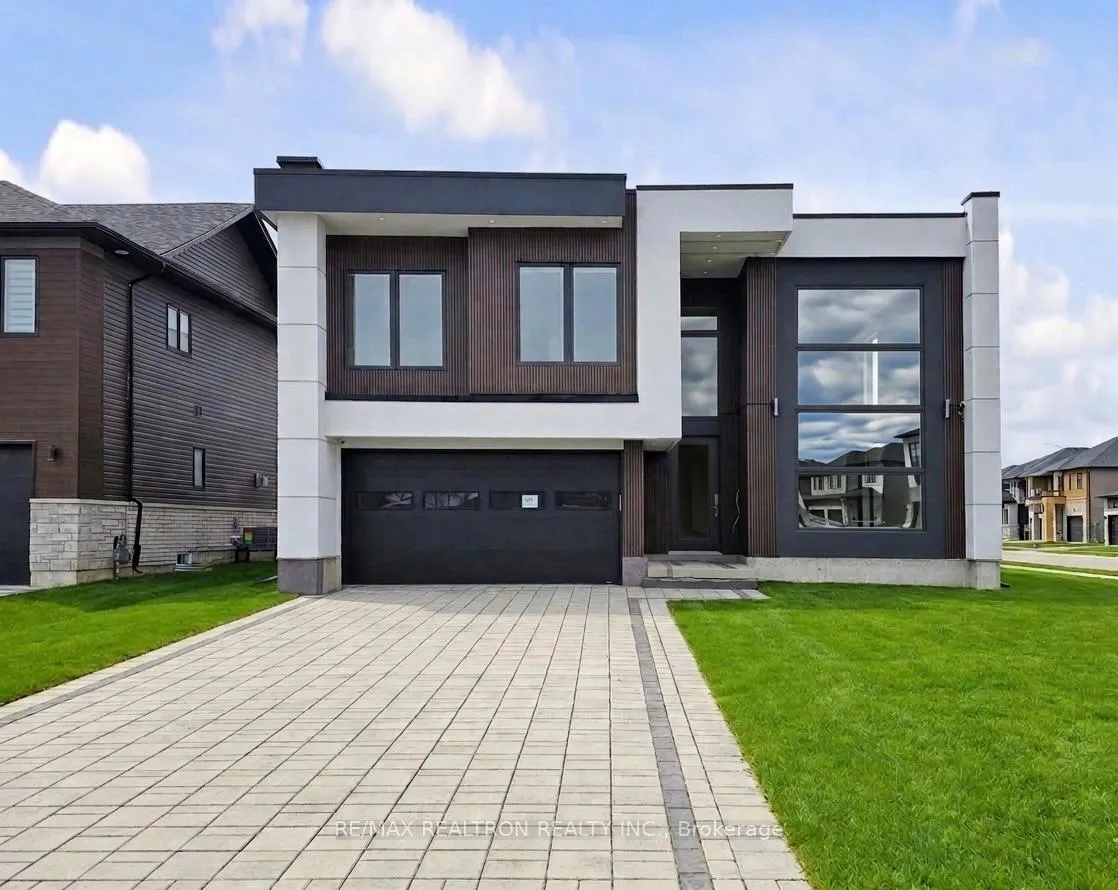 Front of 3714 Lakepoint Drive