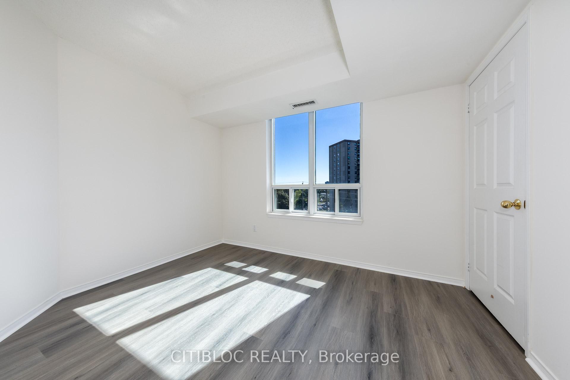 Photo 11 of Unit 508, 1 Emerald Lane, Vaughan, Crestwood-Springfarm-Yorkhill — HOMEH