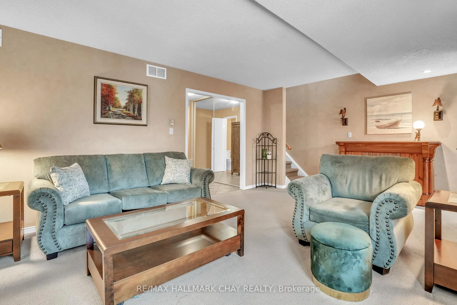 Photo 6 of Unit 14, 502 Essa Road, Barrie, Holly — HOMEH