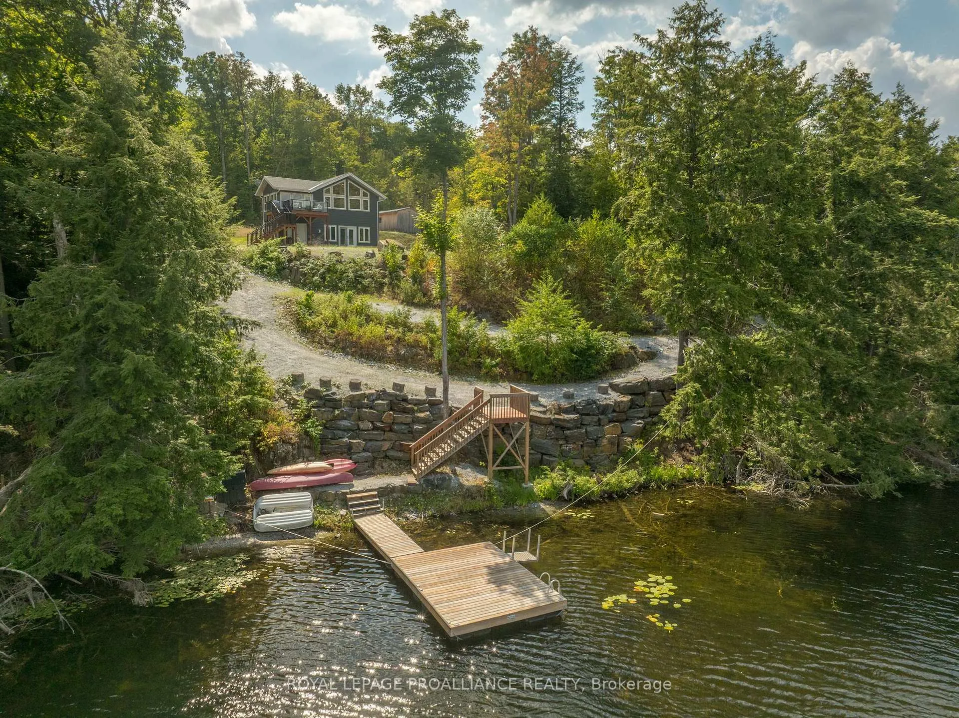 Photo 2 of 1053C Granite Terrace Lane, Frontenac, Frontenac North — HOMEH