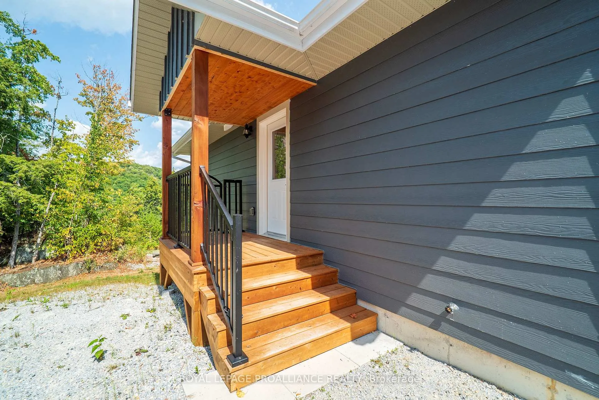 Photo 5 of 1053C Granite Terrace Lane, Frontenac, Frontenac North — HOMEH