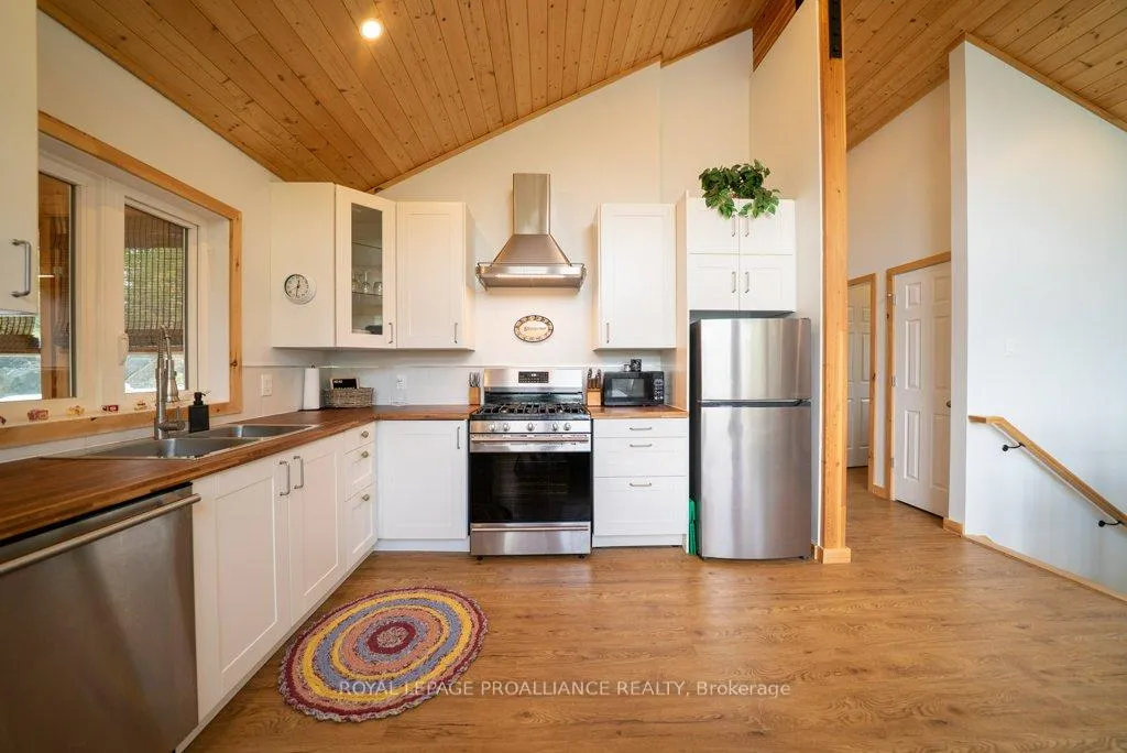 Photo 13 of 1053C Granite Terrace Lane, Frontenac, Frontenac North — HOMEH