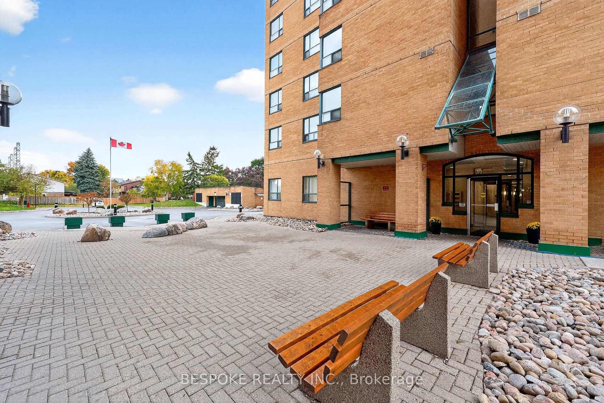 Photo 2 of Unit 409, 1665 Pickering Parkway, Pickering, Village East — HOMEH
