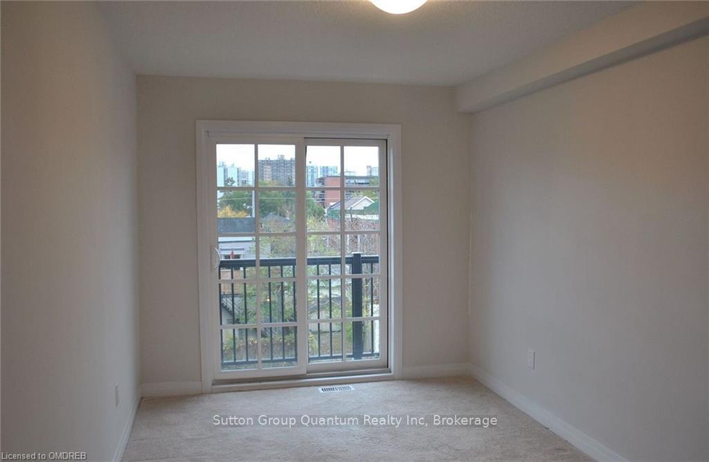 Photo 11 of Unit 303, 12 Blanshard Street, Hamilton, Kirkendall — HOMEH