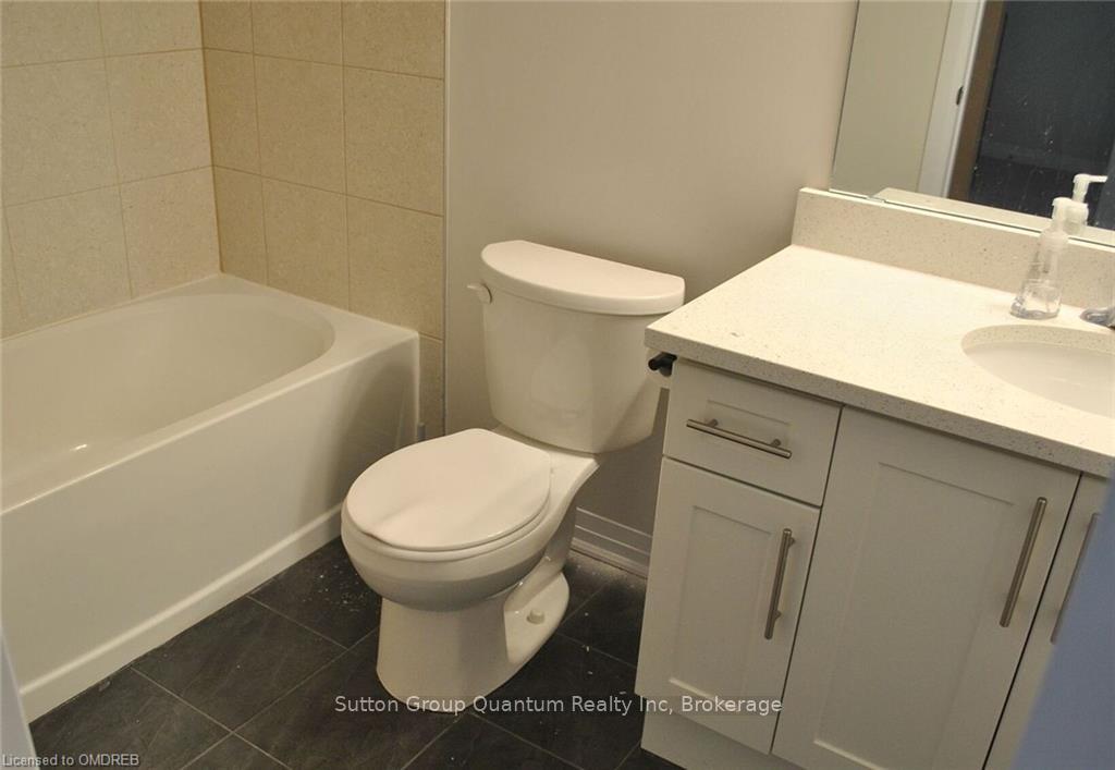 Photo 12 of Unit 303, 12 Blanshard Street, Hamilton, Kirkendall — HOMEH
