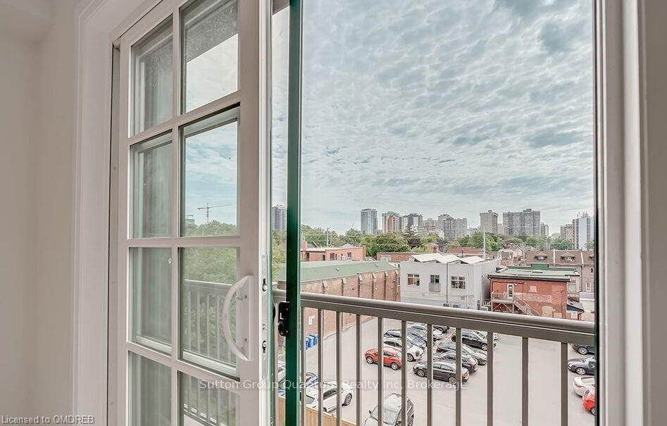 Photo 14 of Unit 303, 12 Blanshard Street, Hamilton, Kirkendall — HOMEH