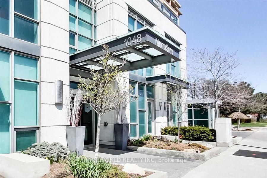 Photo 2 of Unit 804, 1048 Broadview Avenue, Toronto, Broadview North — HOMEH