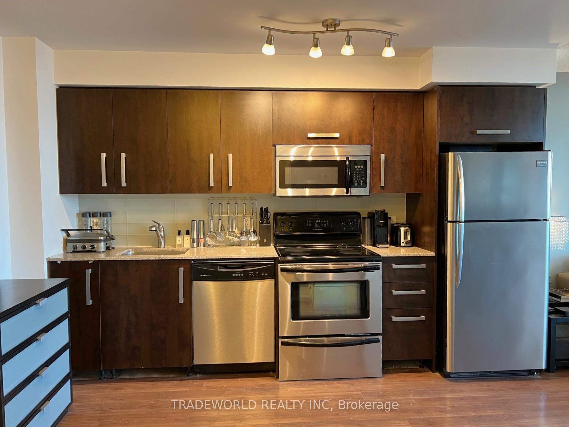 Photo 9 of Unit 804, 1048 Broadview Avenue, Toronto, Broadview North — HOMEH