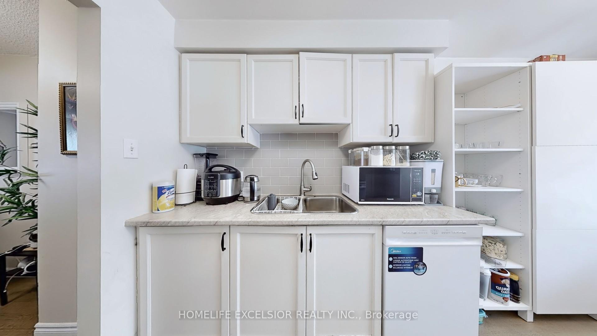 Photo 8 of Unit 33, 618 Barton Street, Hamilton, Stoney Creek — HOMEH