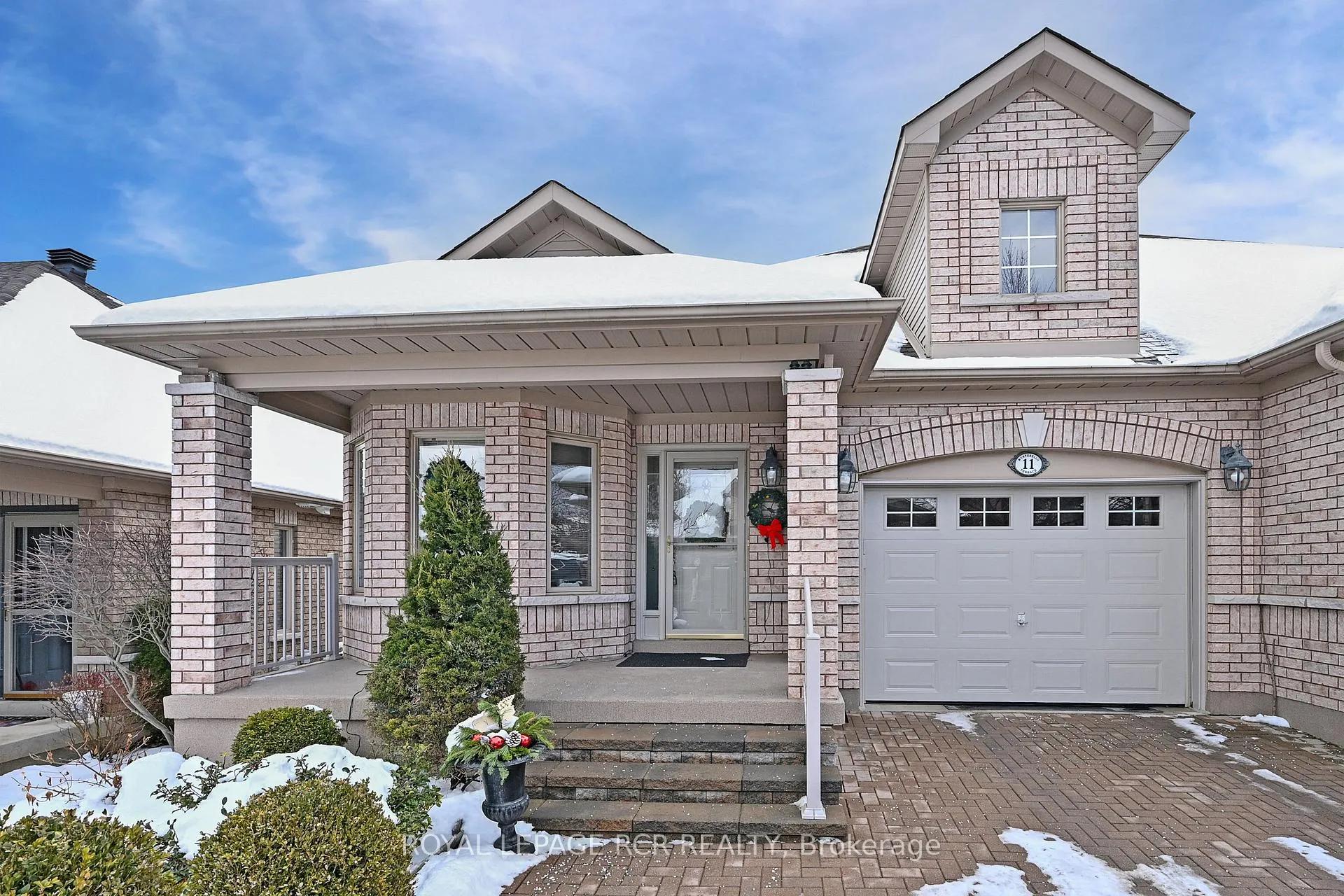 Photo 2 of 11 Montebello Terrace, New Tecumseth, Alliston — HOMEH
